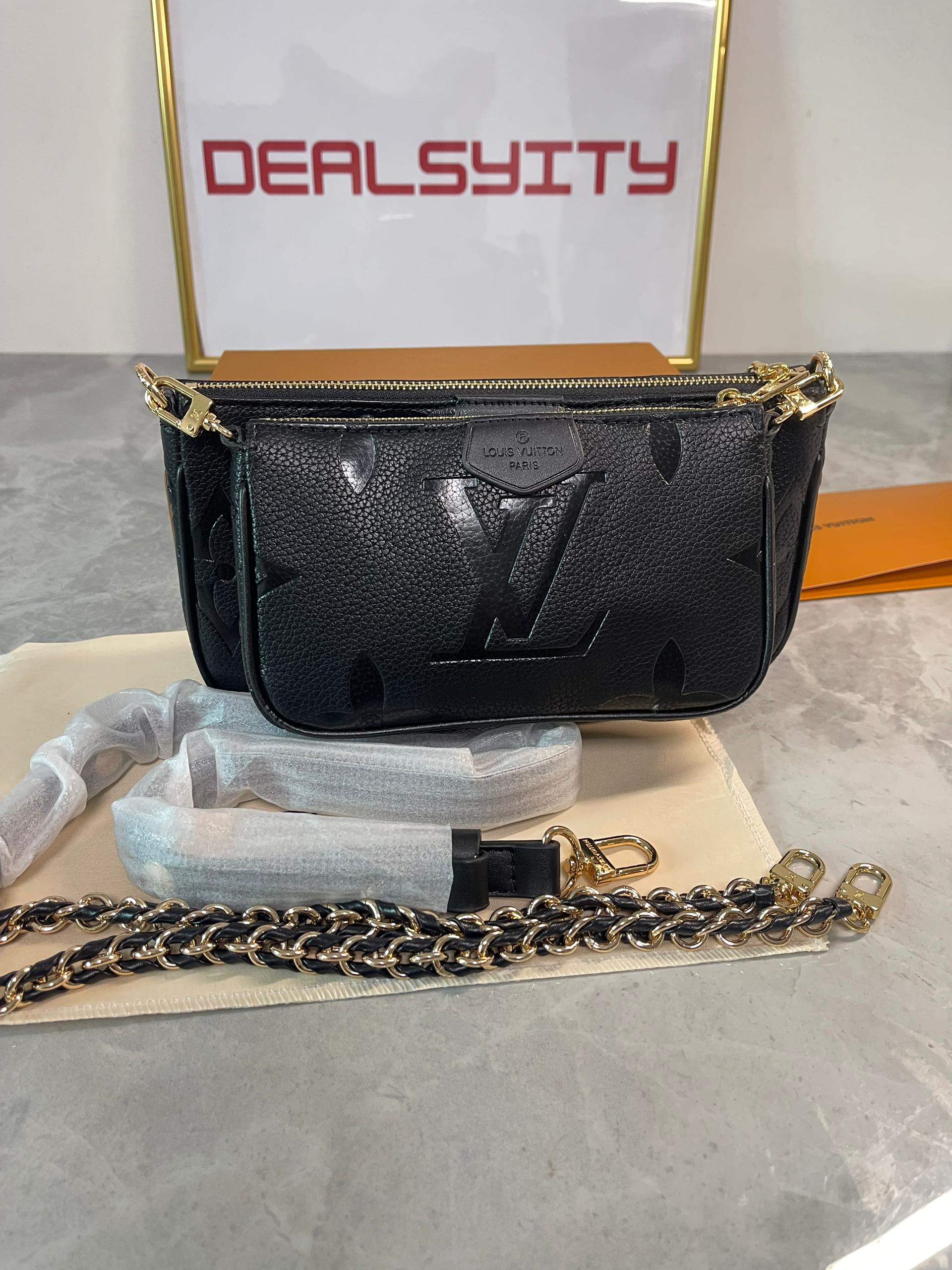 Louis Vuitton Multi Pochette Accessoires 25Cm Black Noir