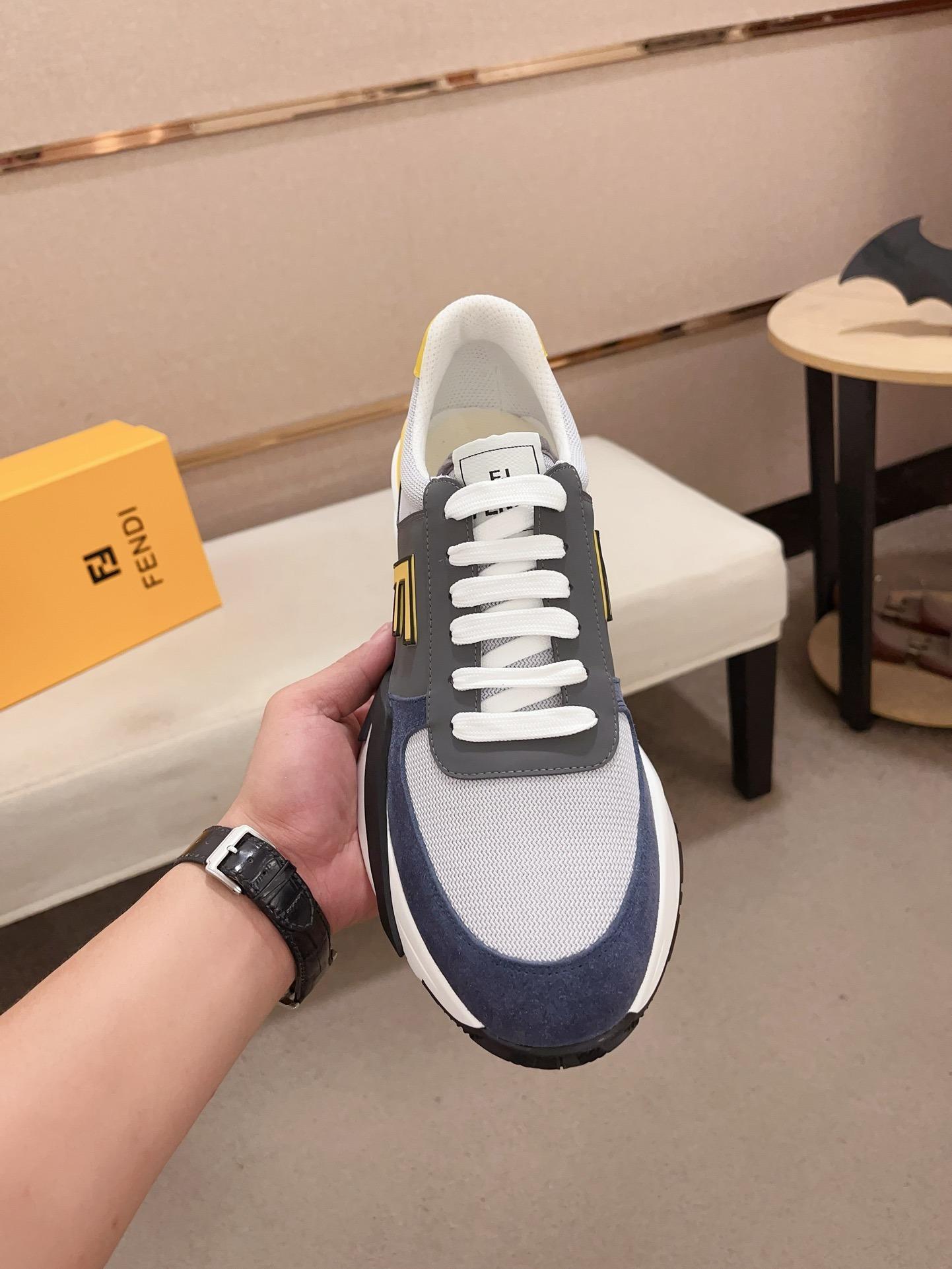FENDI CASUAL SNEAKERS