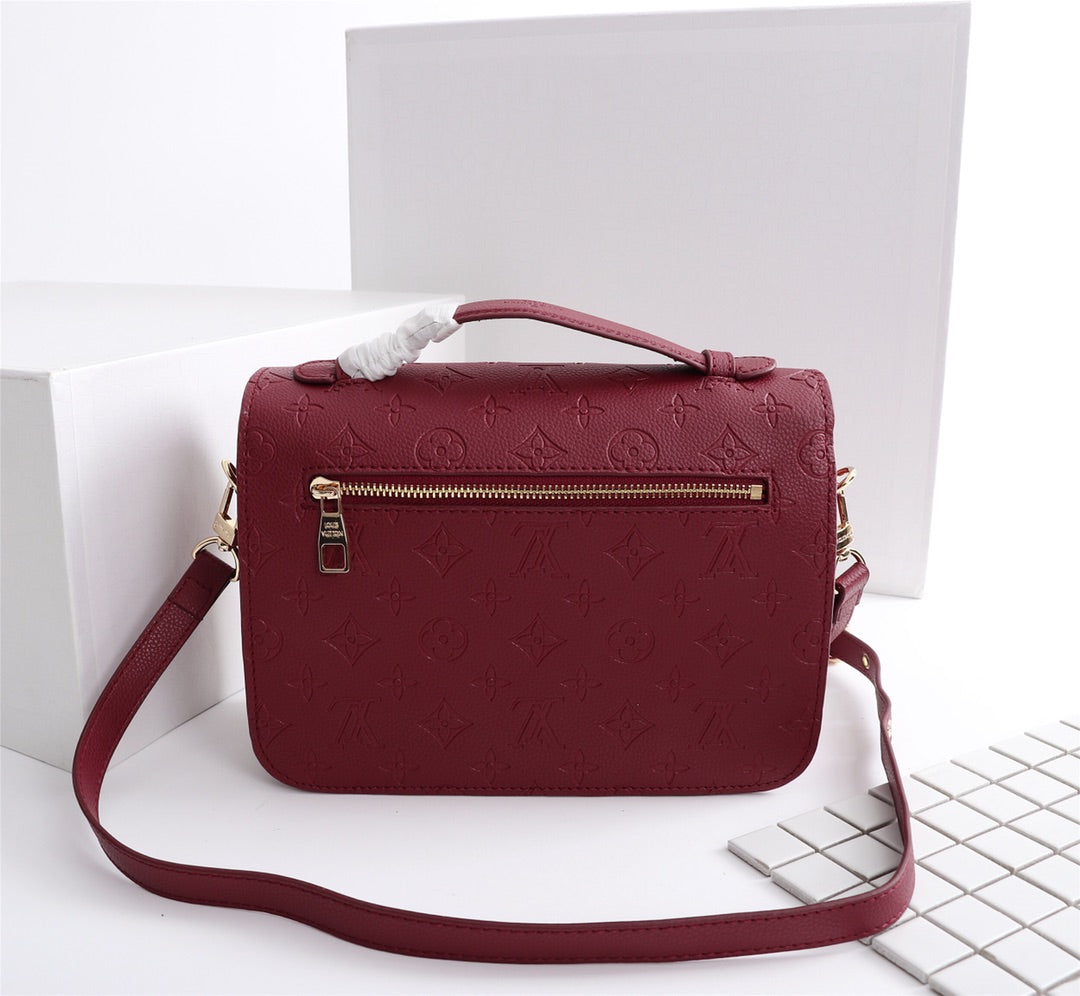 Louis Vuitton Pochette Metis Cherry Berry 25Cm