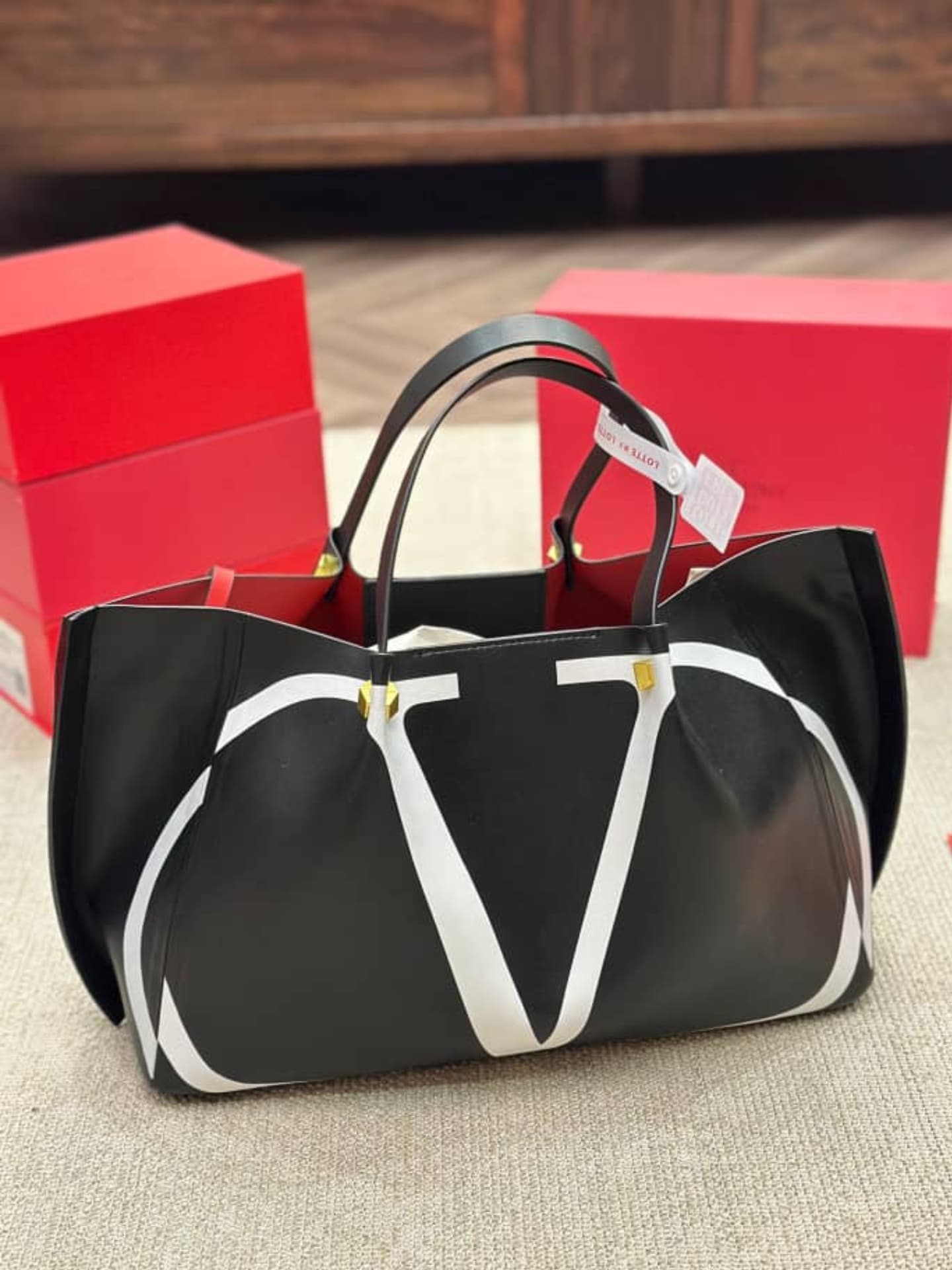 Valentino Garavani VLogo Escape Calf Leather Tote Bag In Black 41Cm