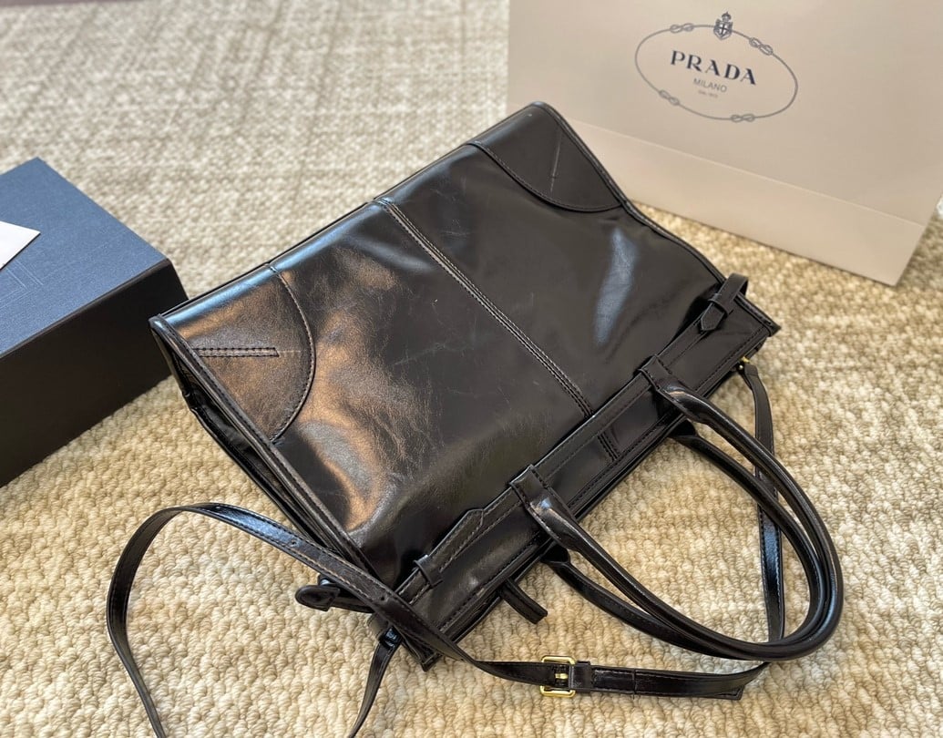 Prada Large Leather Handbag Black 40Cm