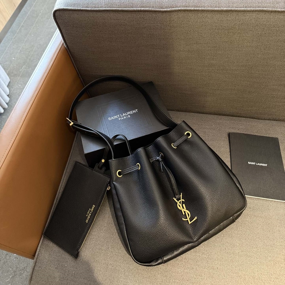 Saint Laurent Paris Vii Small Hobo In Grained Leather Black 26Cm 796626Aaduu1000