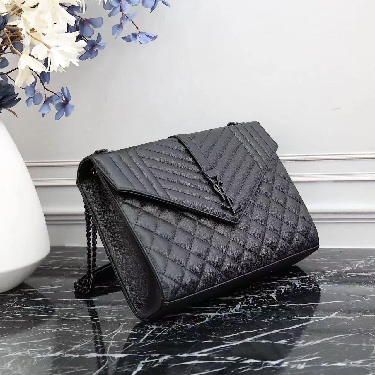 Saint Laurent Envelope Large Bag In Mix Matelassé Grain De Poudre Embossed Leather Black 31Cm 600166Bow981000