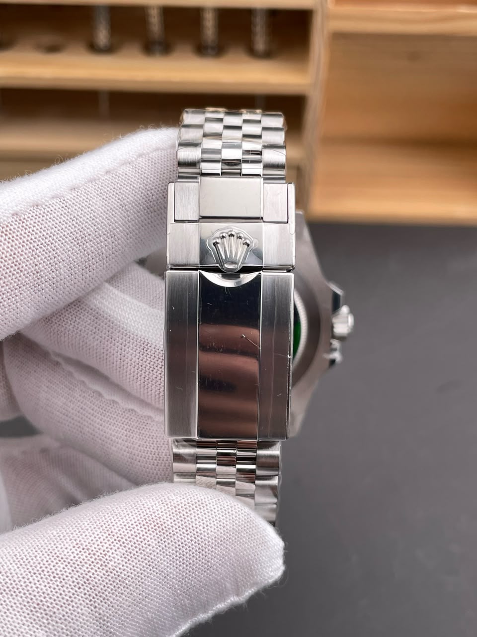 Rolex GMT-Master II 40mm 126710BLRO “Pepsi” Jubilee