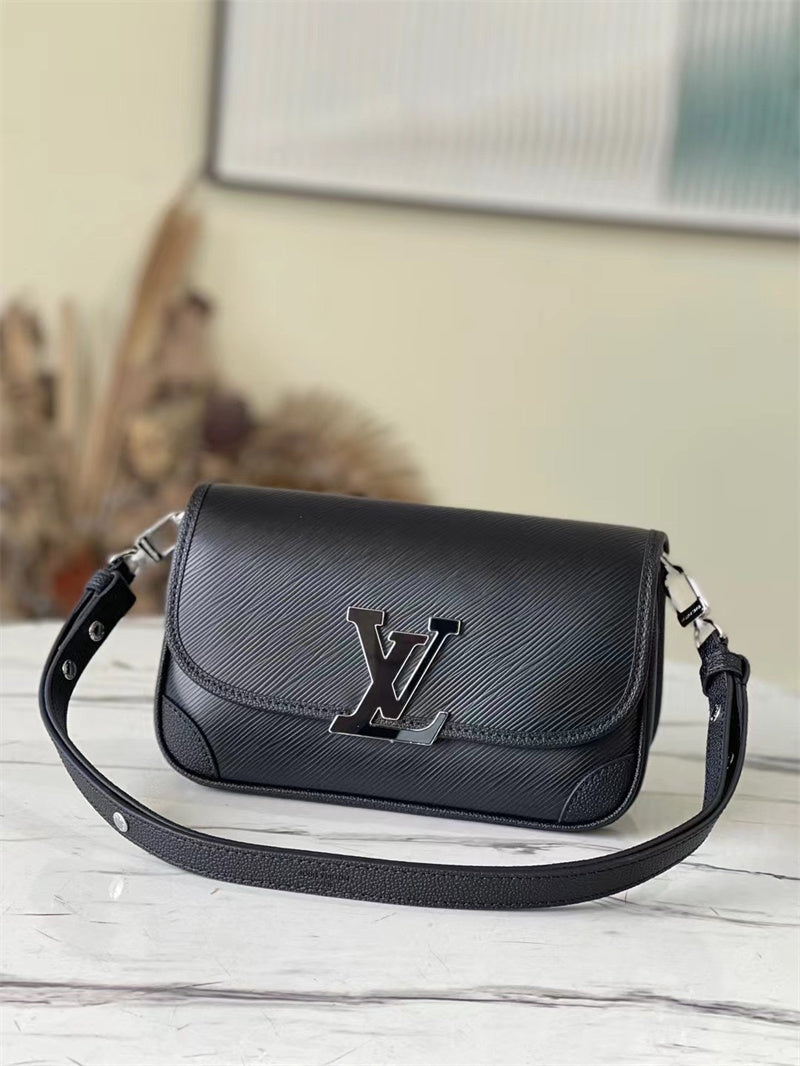 Louis Vuitton Buci 24Cm Black