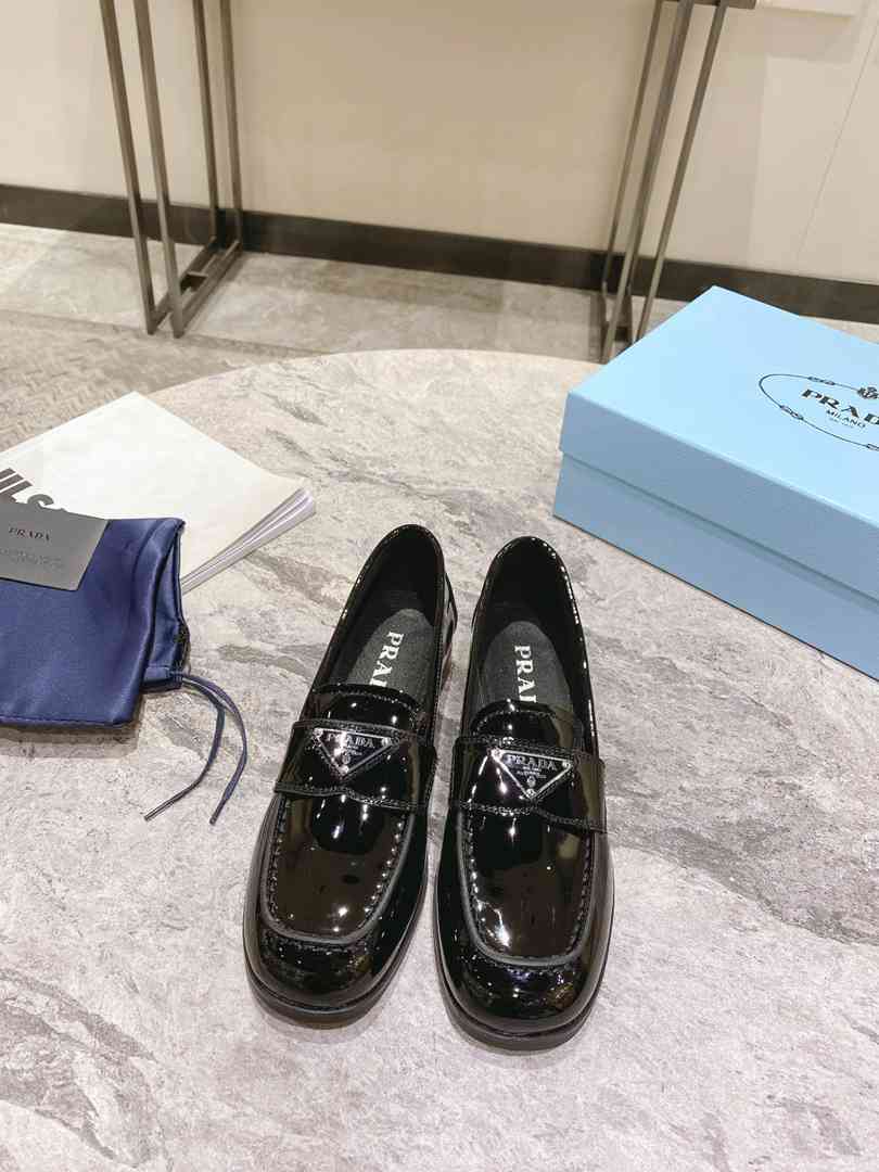 Prada Chocolate Brushed Leather Loafers Black 1D246Mulsf0002Fb050