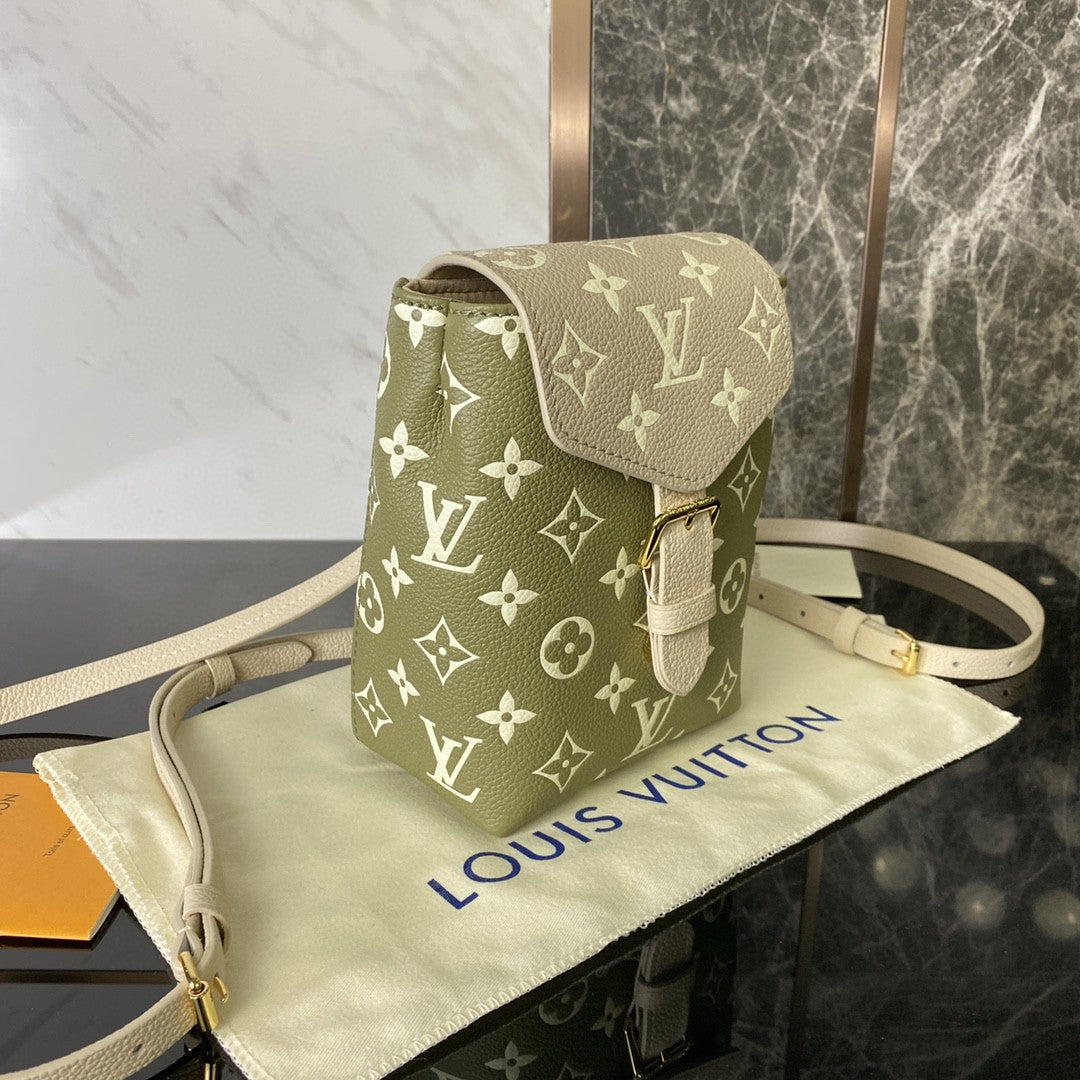 Louis Vuitton Tiny Backpack 19Cm Khaki