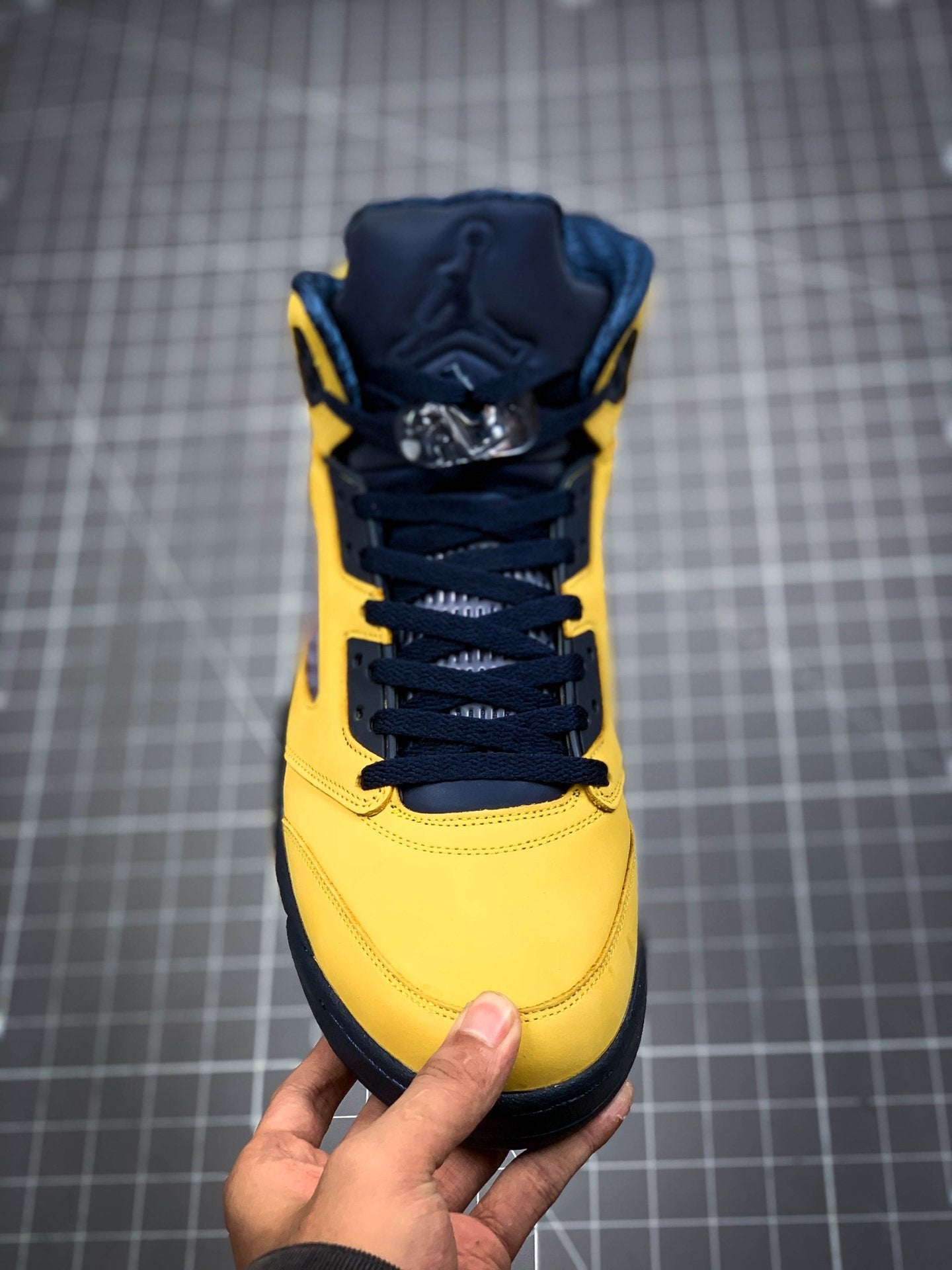 Jordan 5 Retro Michigan