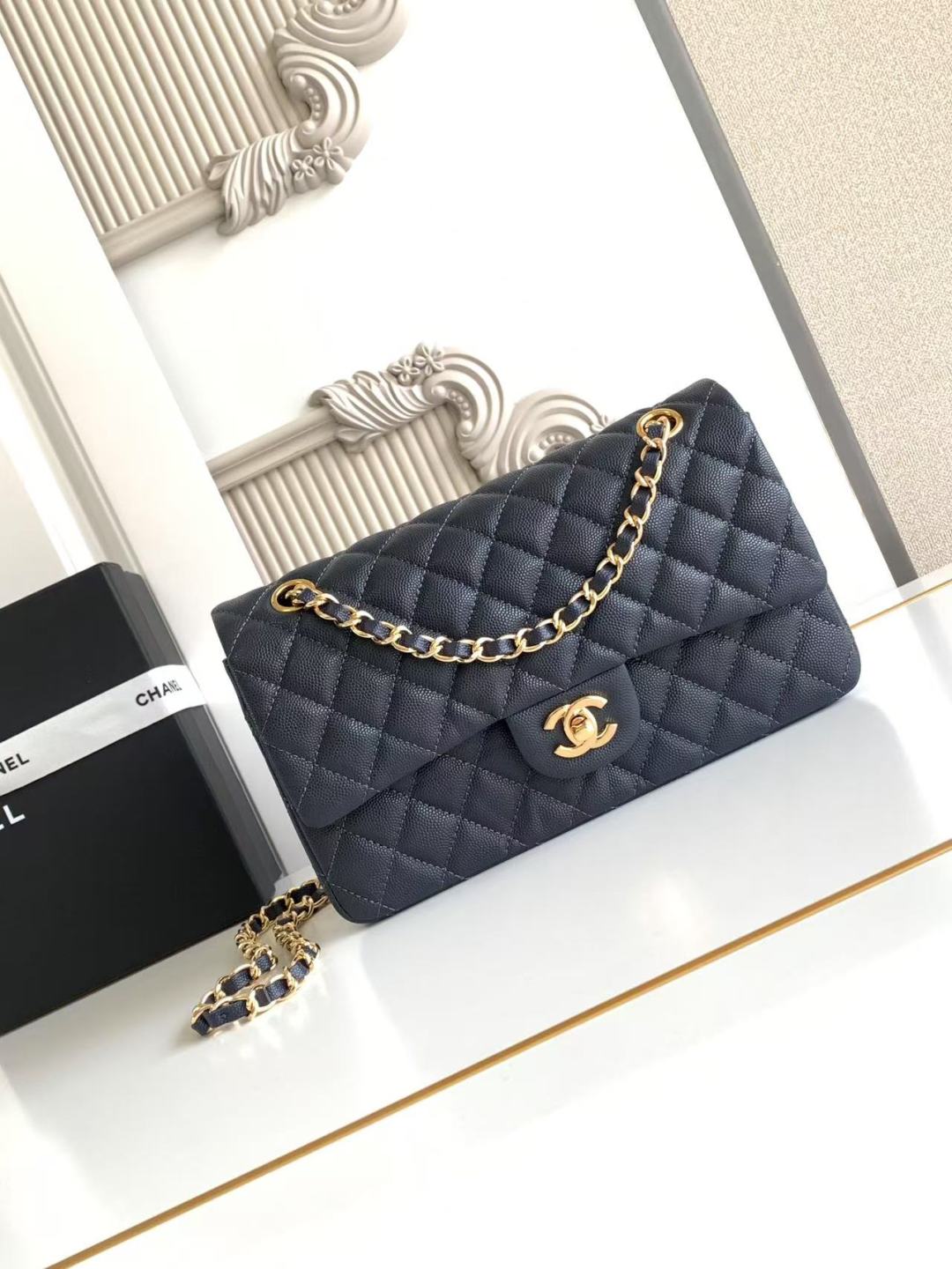 Chanel Classic Flap Bag 25 cm Navy Blue Gold-Tone Hardware A01112
