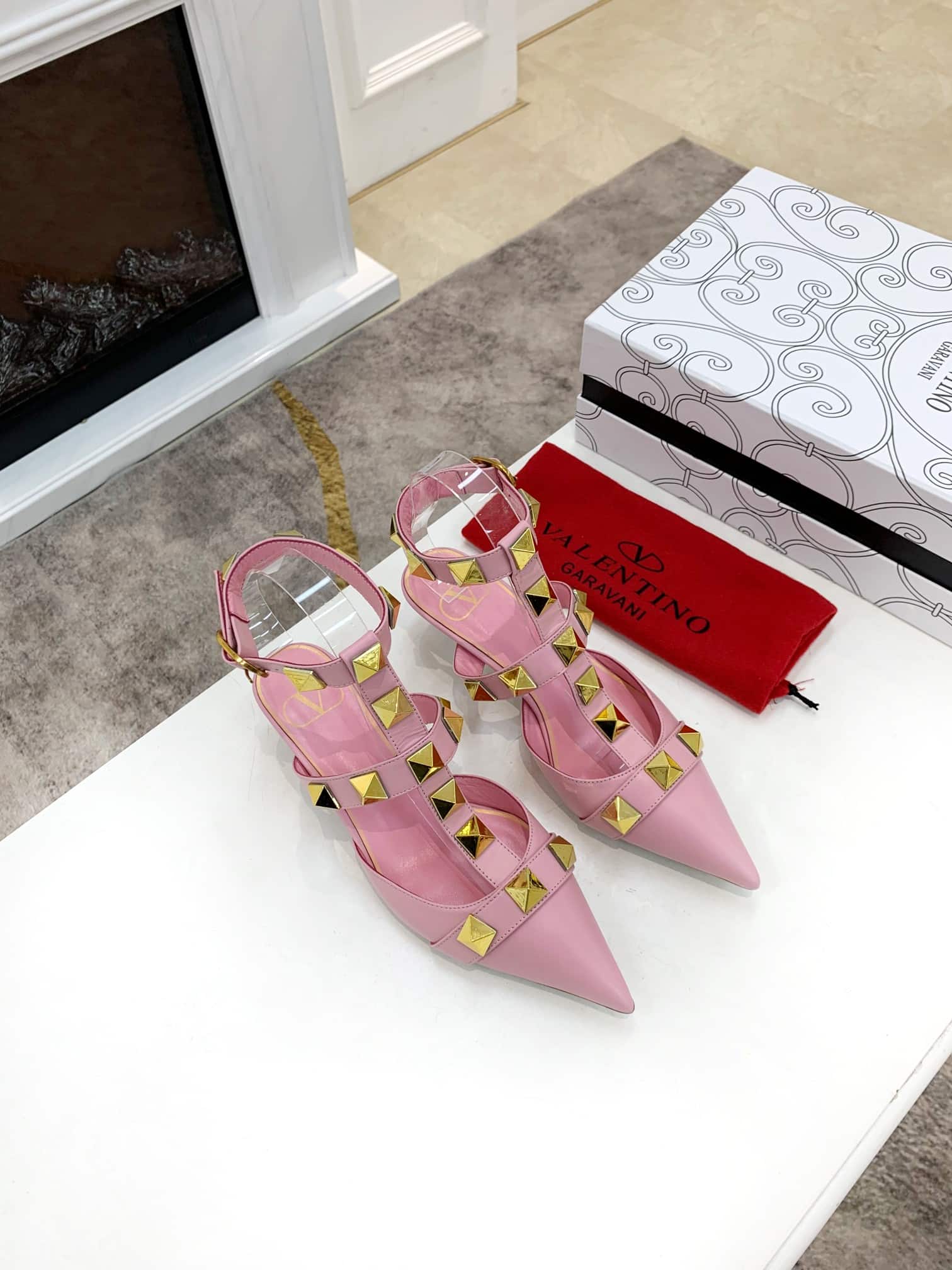 Valentino Garavani Roman Stud Kitten Heel Pumps Pink