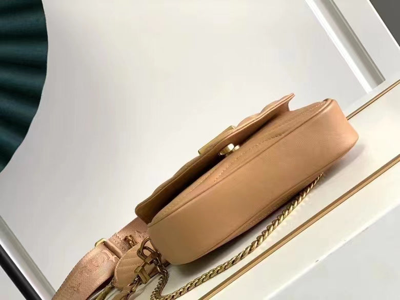 Louis Vuitton New Wave Multi Pochette 19Cm Beige