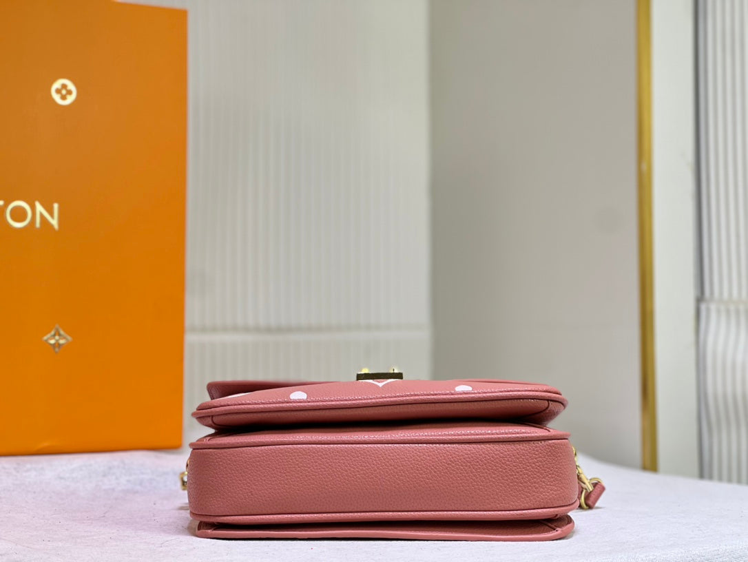 Louis Vuitton Pochette Metis Dark Pink 25Cm