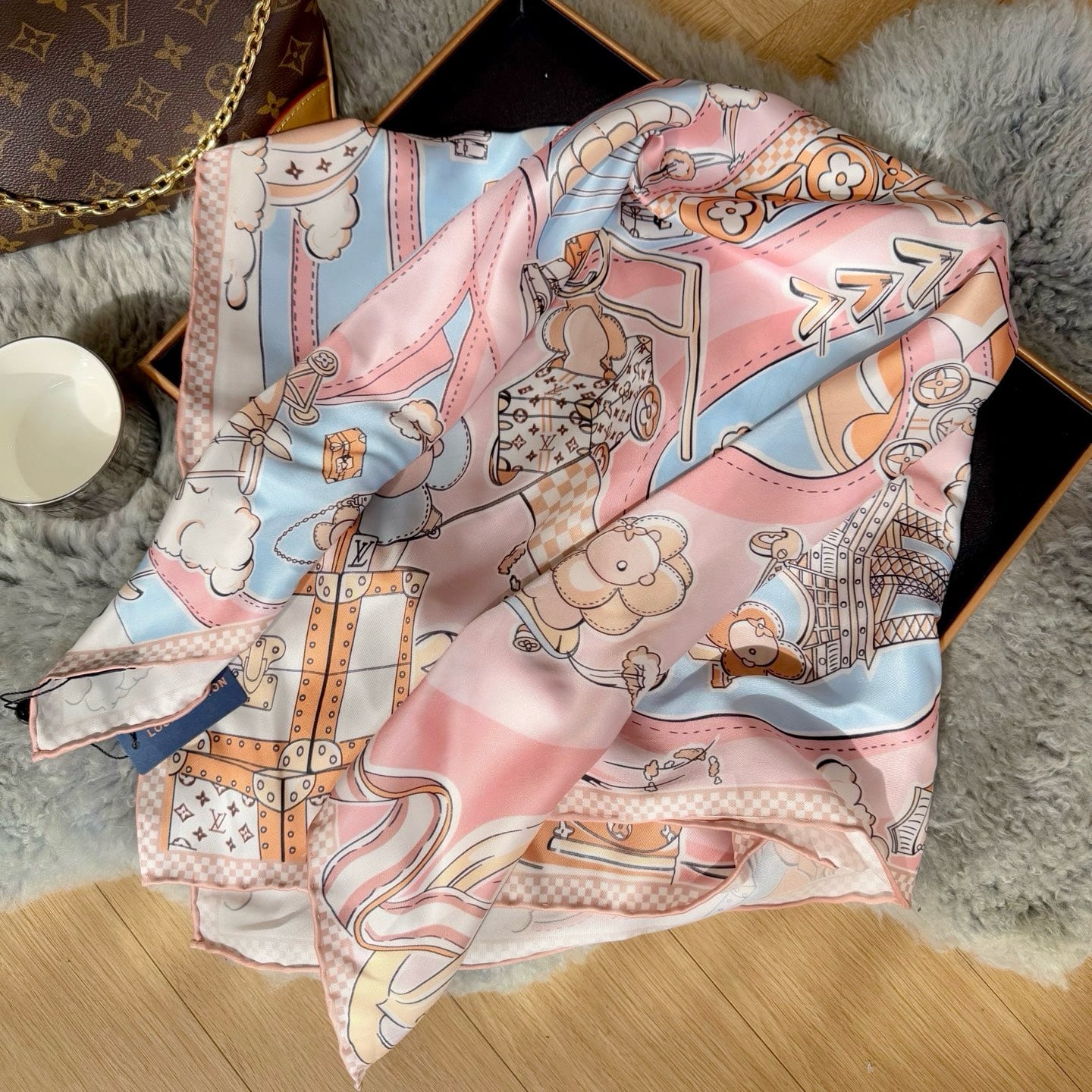 Louis Vuitton Vivienne 90 Speedy Square Silk Scarf Light Pink 90cm M79155