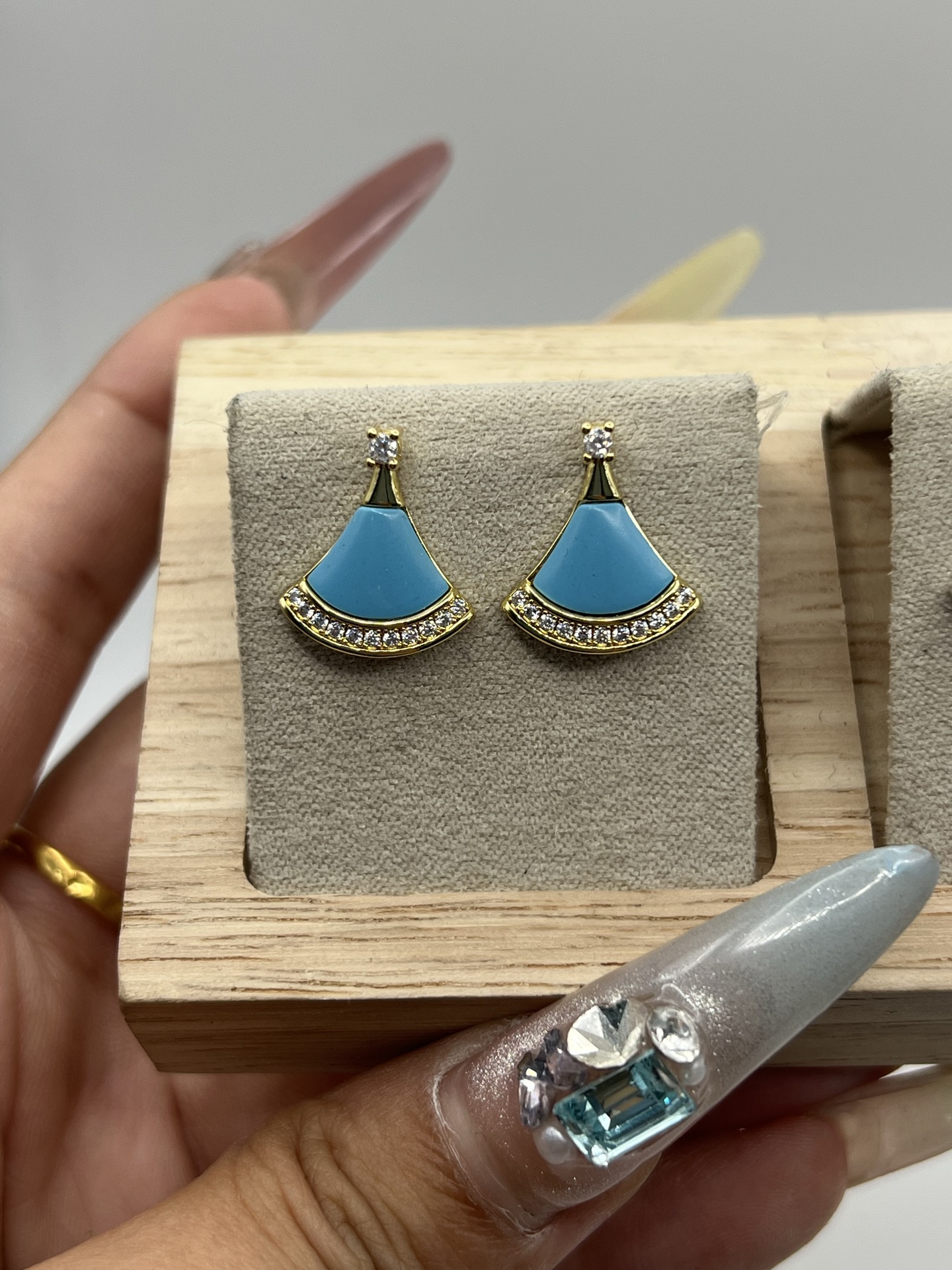 Bulgari 361780 Divas' Dream Earrings Turquoise Blue 0.25ct