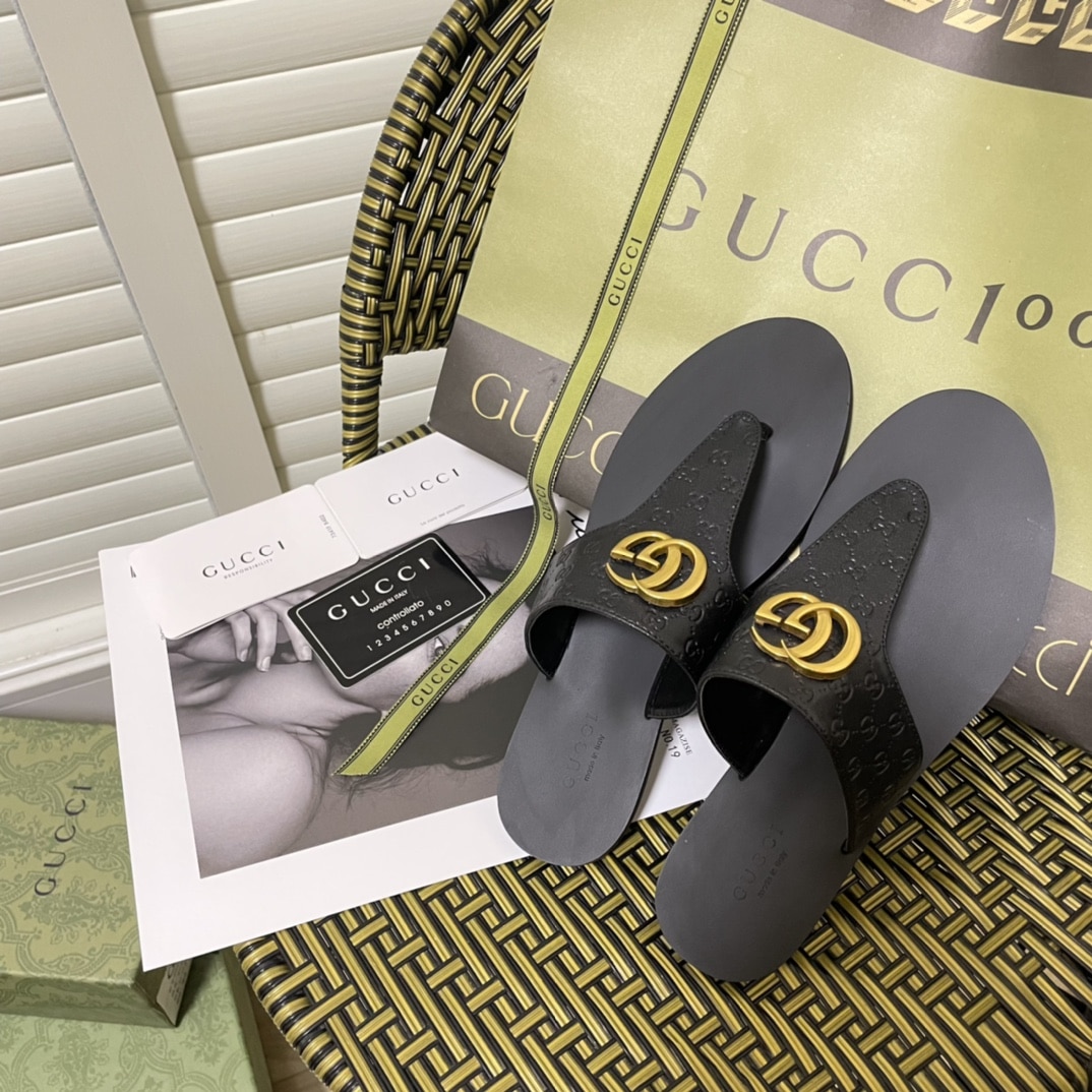 Gucci Gg-Stud Leather Thong Sandals Black