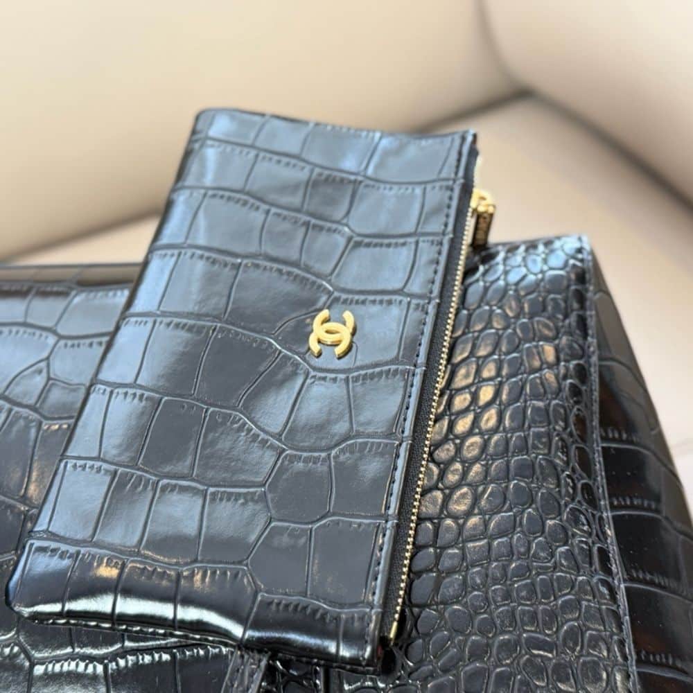 Chanel Executive Cerf Tote Black 35Cm