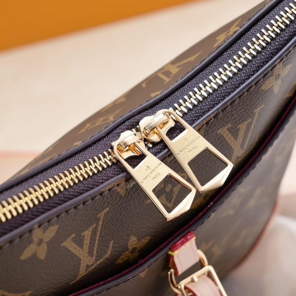Louis Vuitton Odéon PM Monogram Canvas Beige 28cm