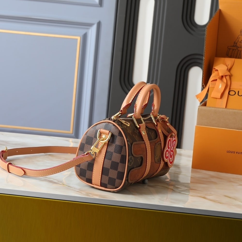 Louis Vuitton Keepall Bandoulière 25 Brown 25Cm M15428