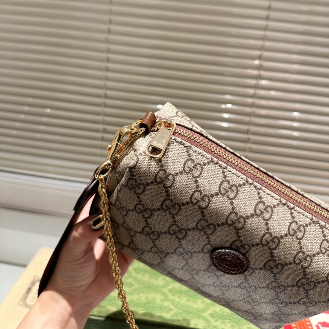Gucci Counter Gg Printed Single Shoulder Messenger Bag 21Cm