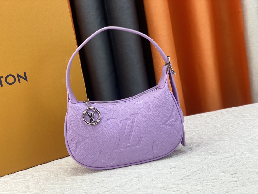 Louis Vuitton Mini Moon Purple 20Cm M82426