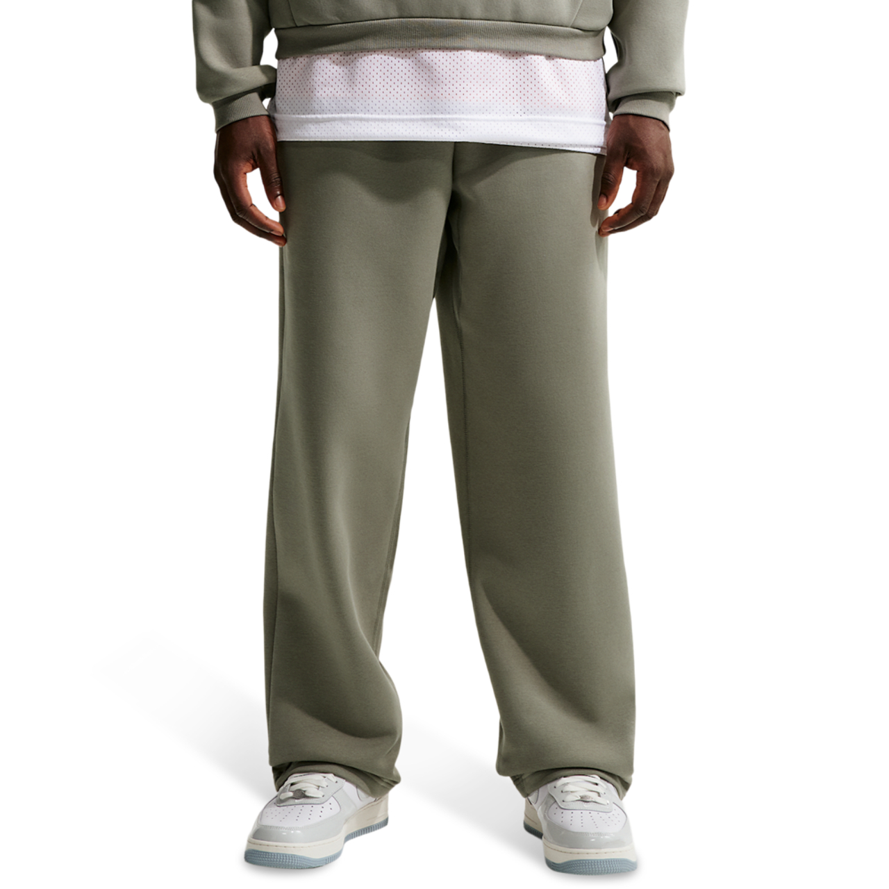 Nike Standard Issue Brushed Open Hem Pants