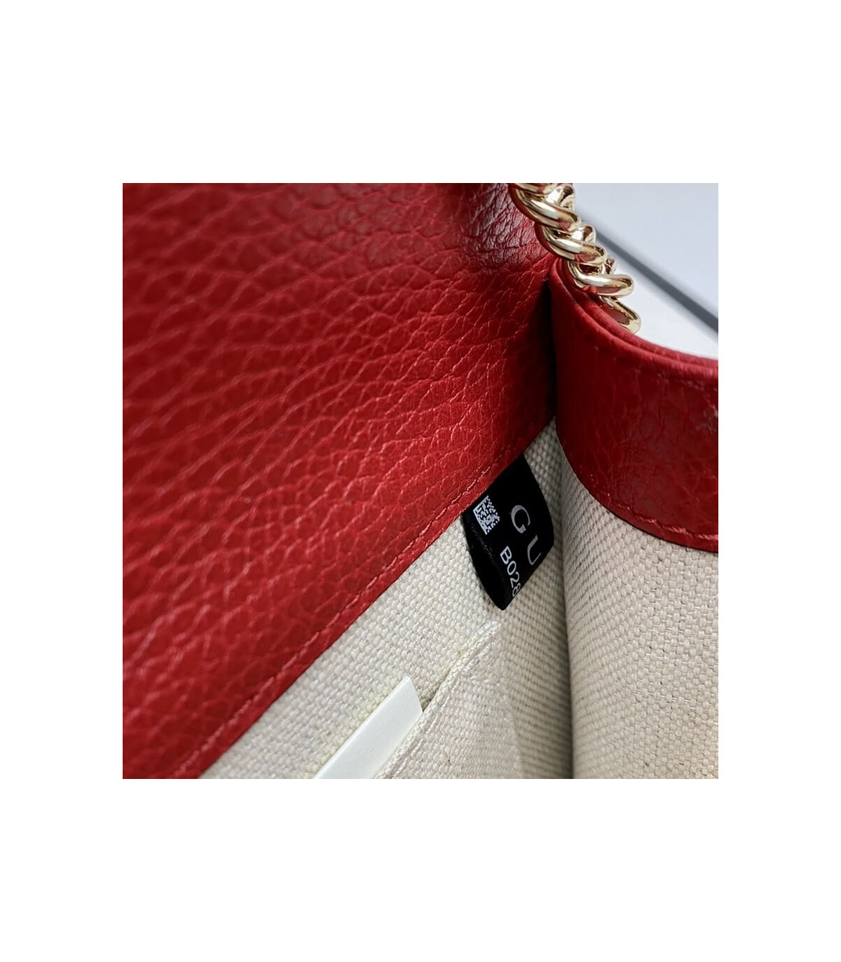 Gucci Interlocking Chain Leather Cross Body Bag Red 25cm