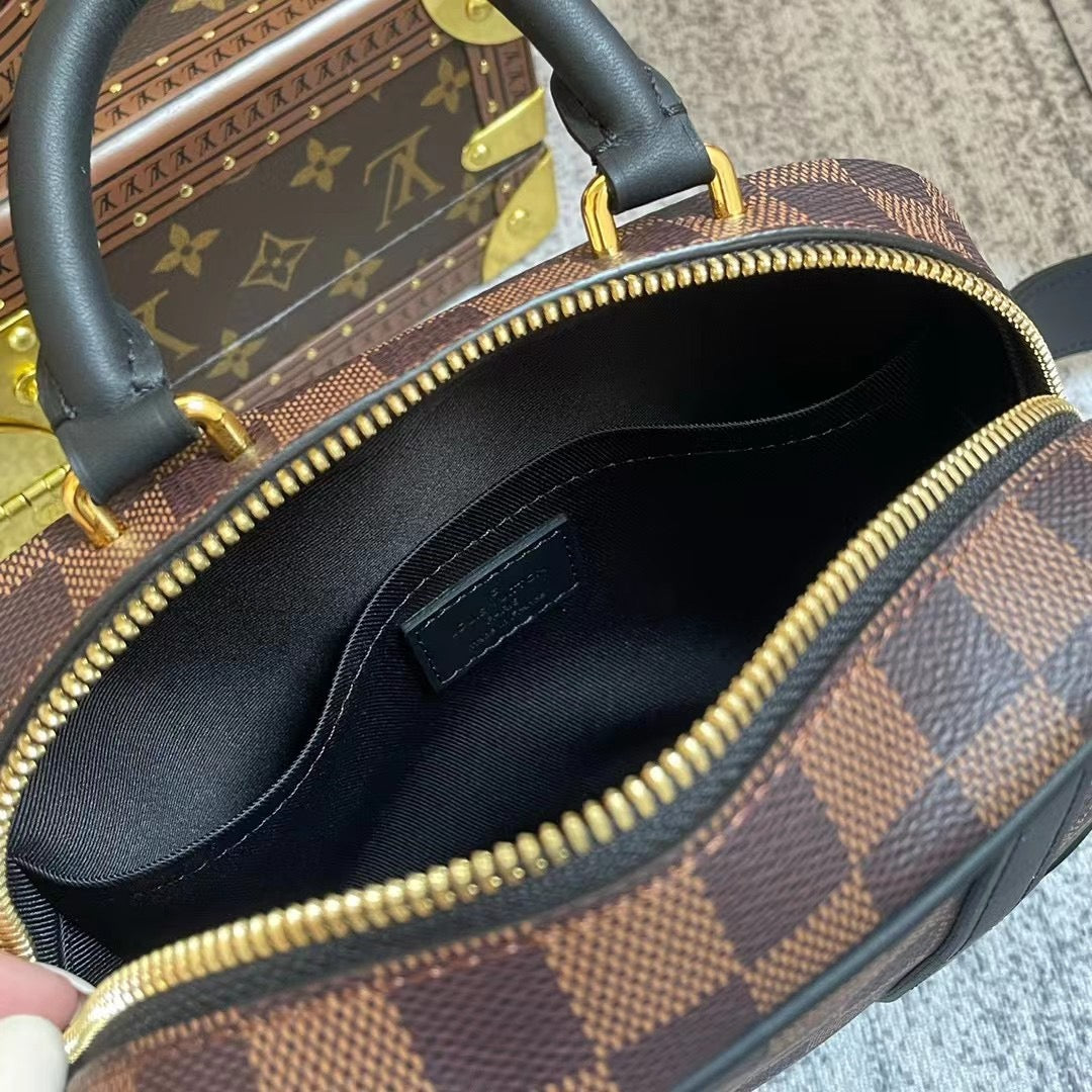 Louis Vuitton Valisette Souple Bb 19Cm Black