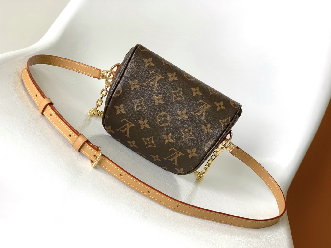 Louis Vuitton Mini Bumbag Lv Monogram Small Fanny Pack Monogram 17cm M82335
