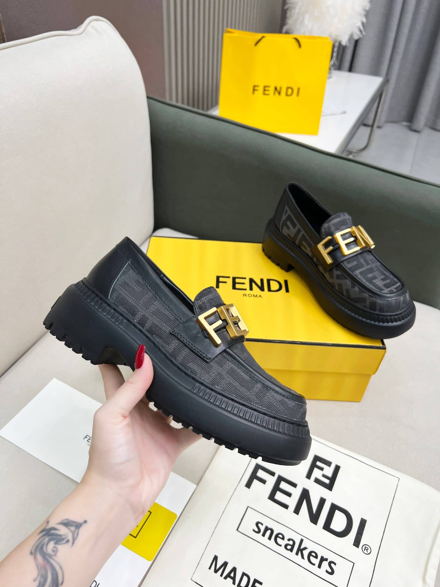 Fendigraphy Ff Leather Loafers Grey