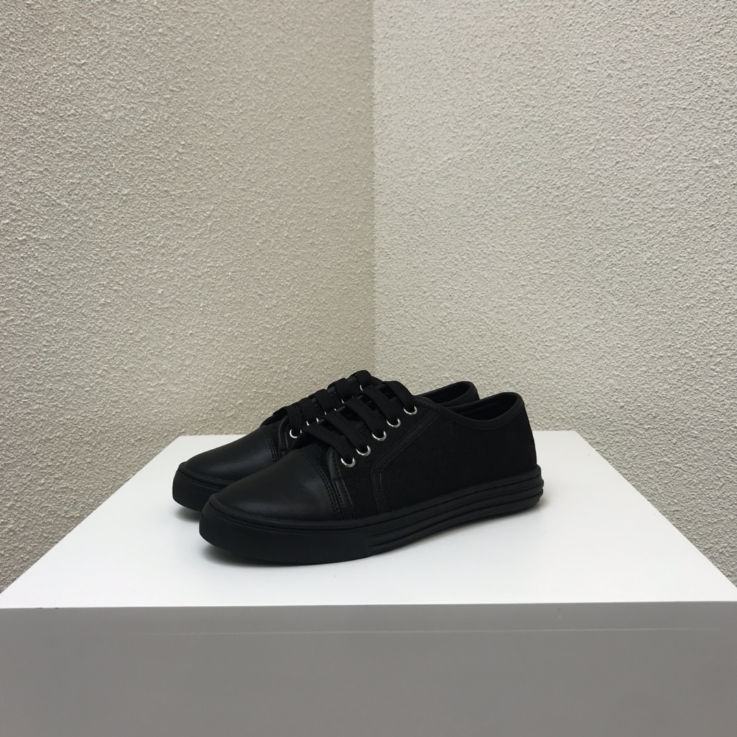 Gucci Women’S Leather Top Sneaker Black