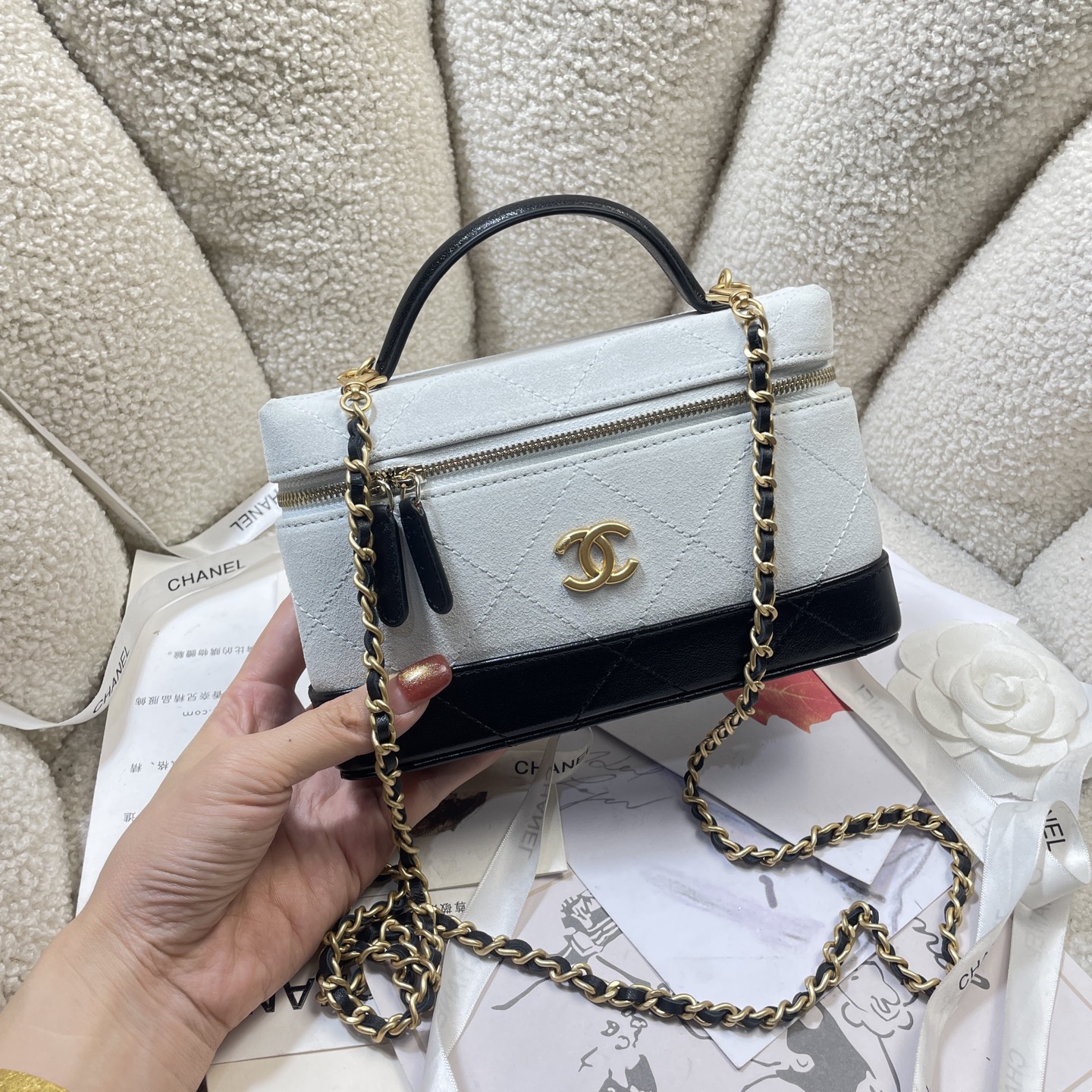 26S Slim Vanity Case with Chain in White/Ivory Suede & Black Lambskin with Gold-Tone Hardware