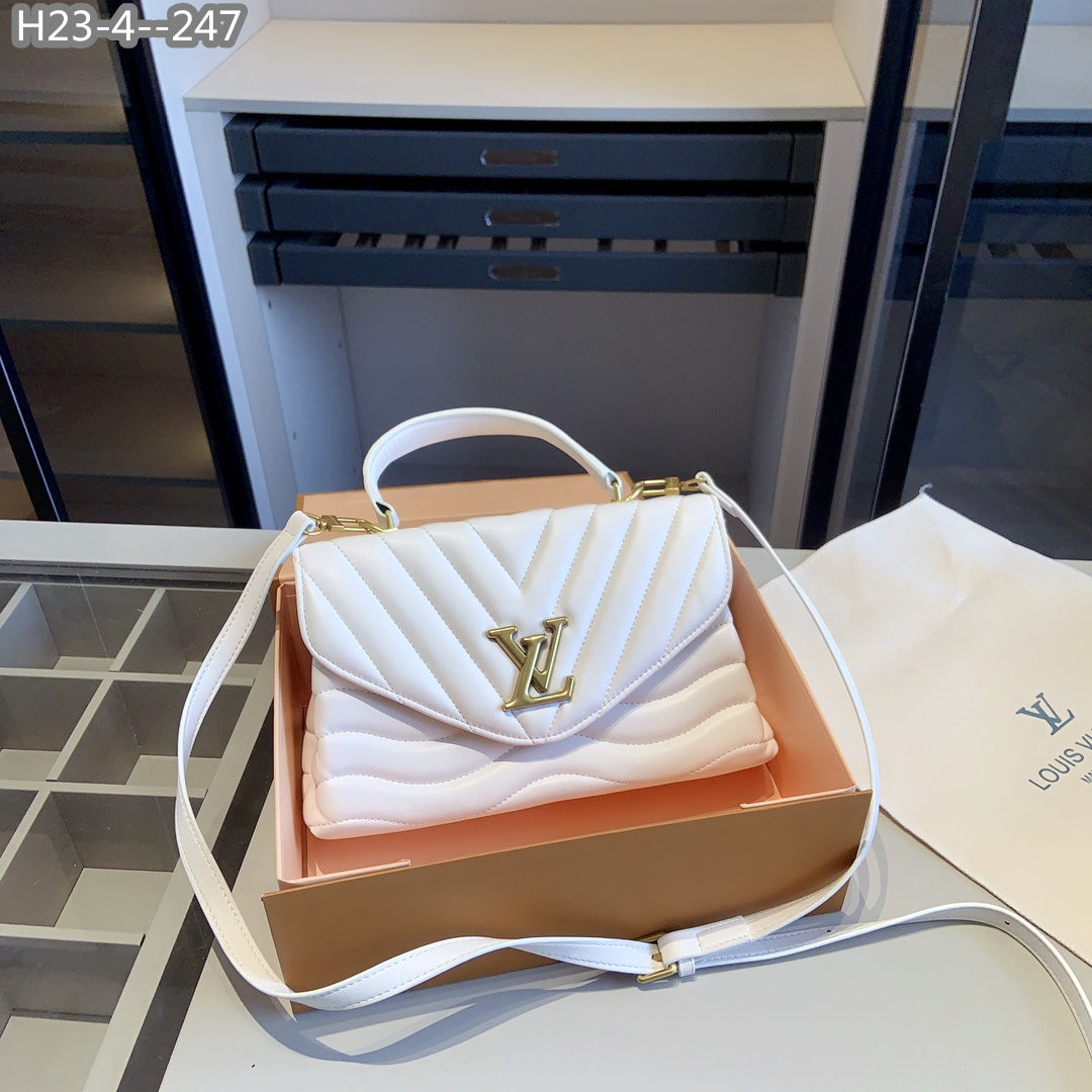 Louis Vuitton Hold Me Bag White 27Cm M21797