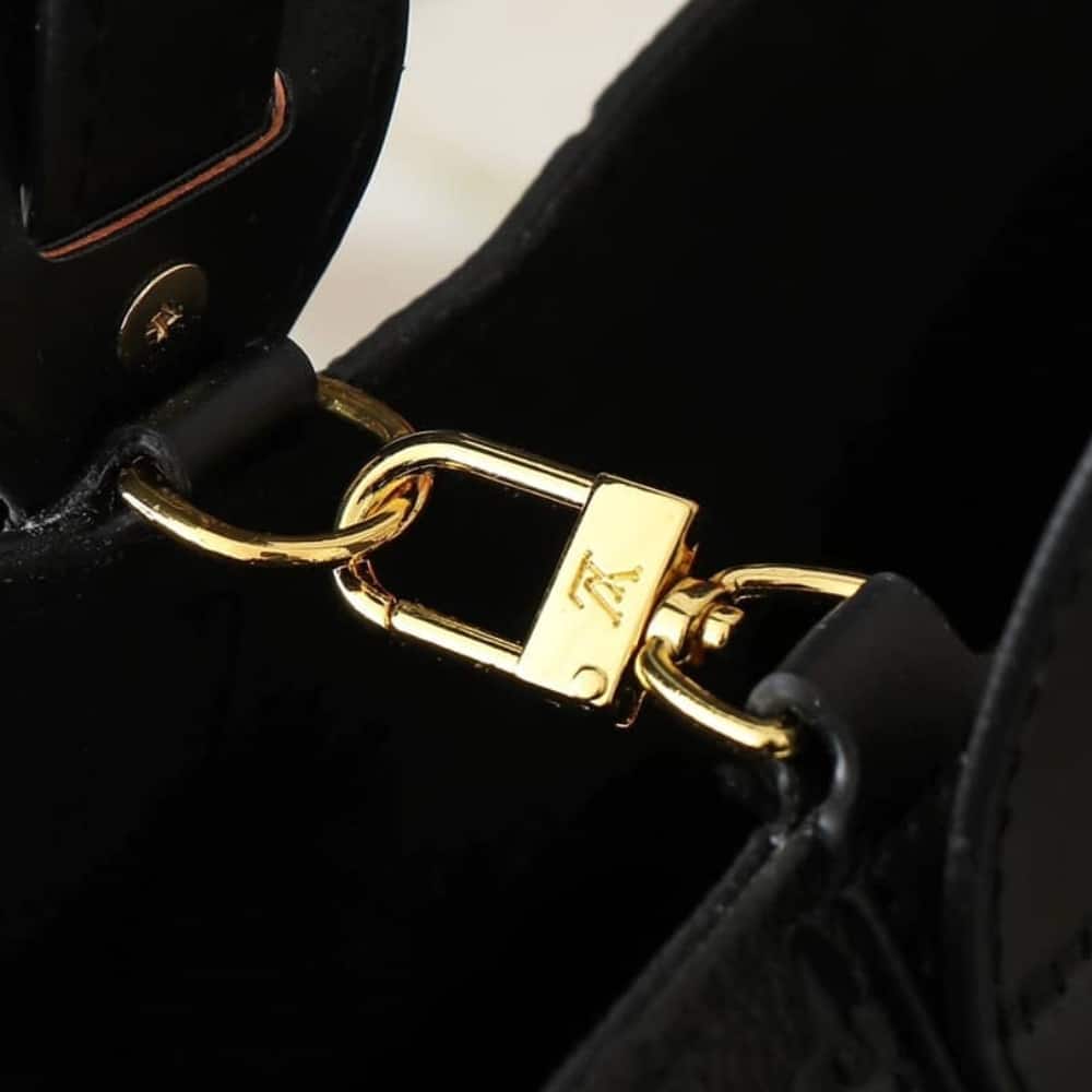 Louis Vuitton All In GM Black 30Cm M13044