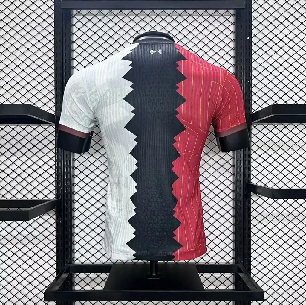 Player 2024-25 Liverpool Three-color special edition Football Jersey