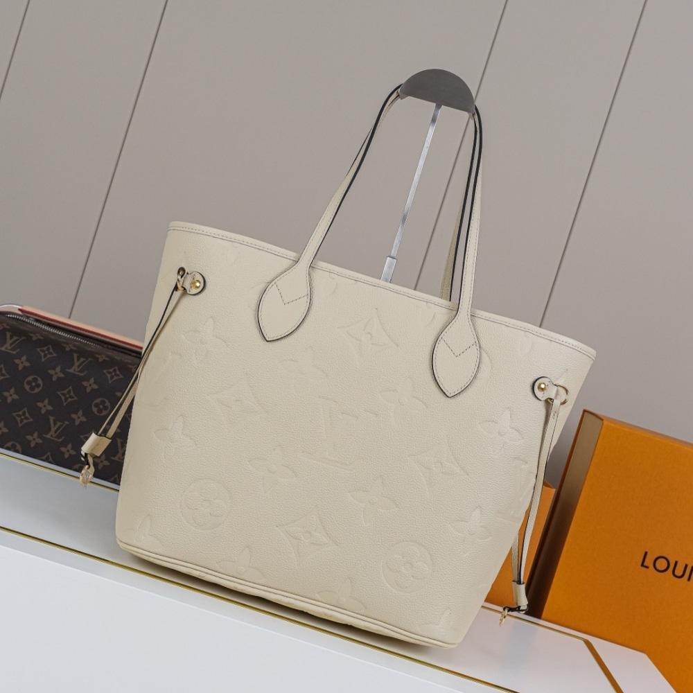 Louis Vuitton Neverfull MM Crème Beige 31Cm M46676