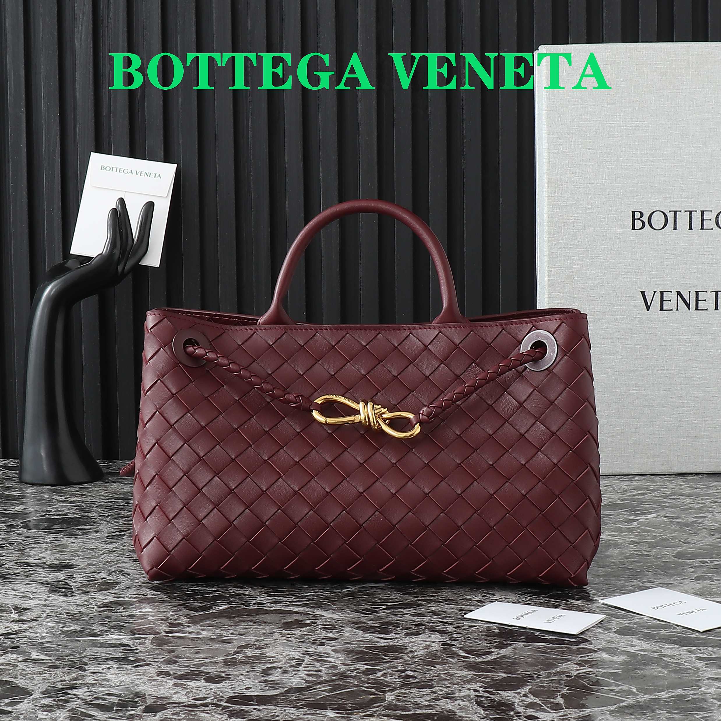 BV-East-West Andiamo-burgundy
