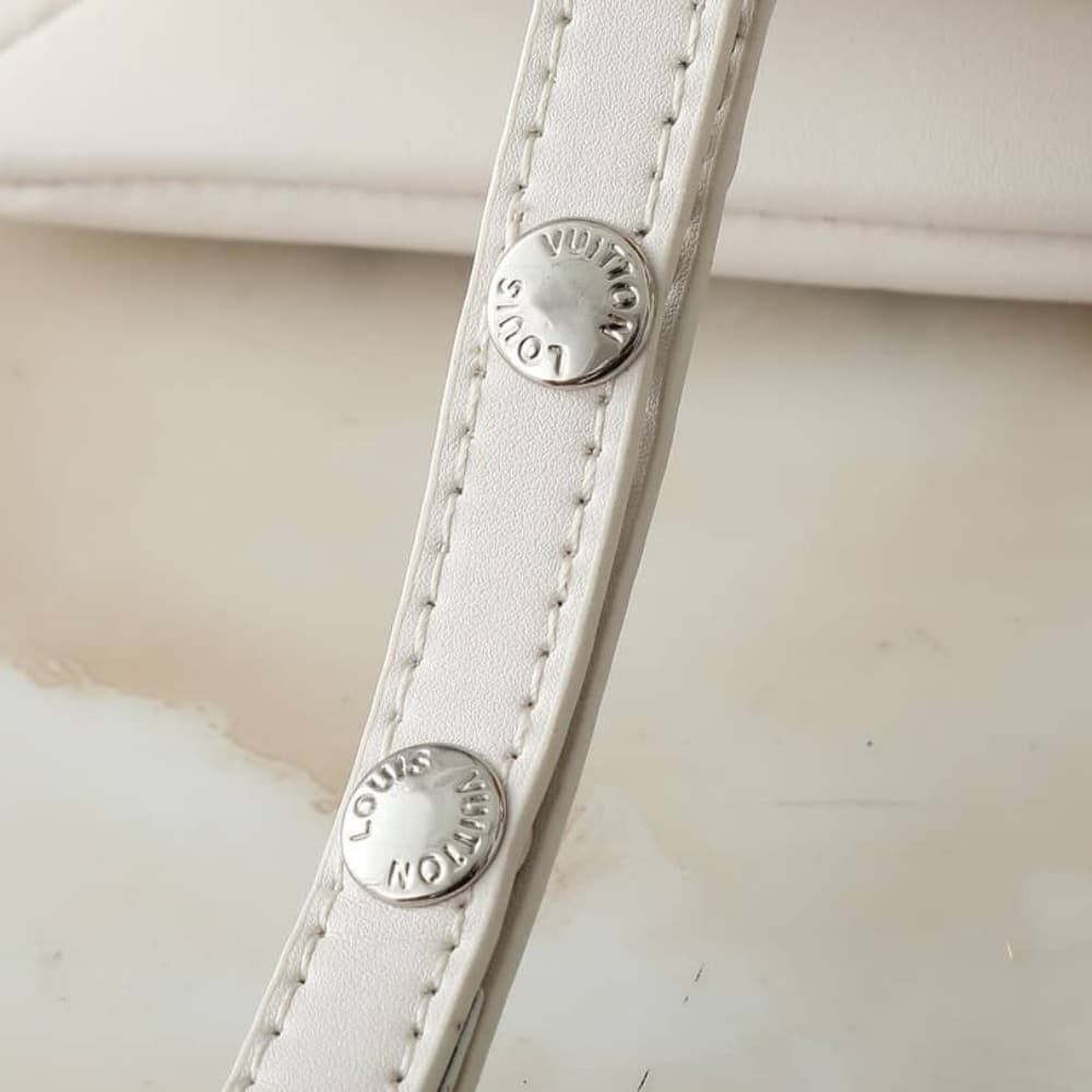 Louis Vuitton Coussin BB White 21cm M11957