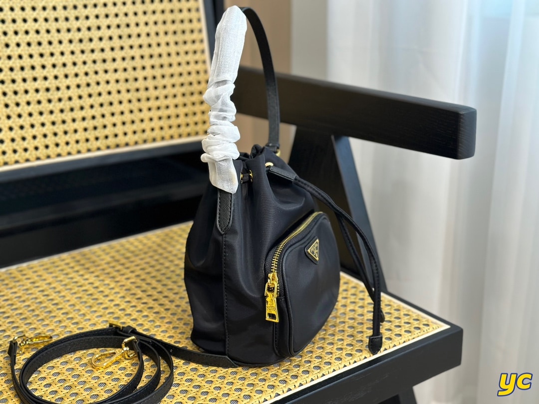 Prada Duet Re-Nylon Bucket Shoulder Bag Black 18Cm