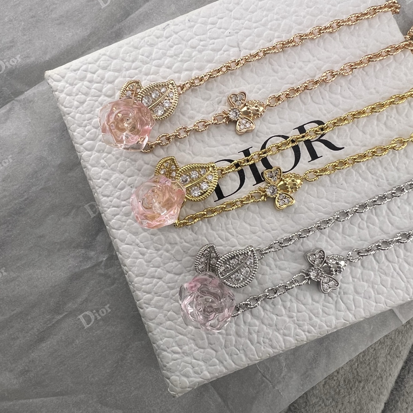 Rhinestone-Embellished Bee and Hibiscus Flower Necklace