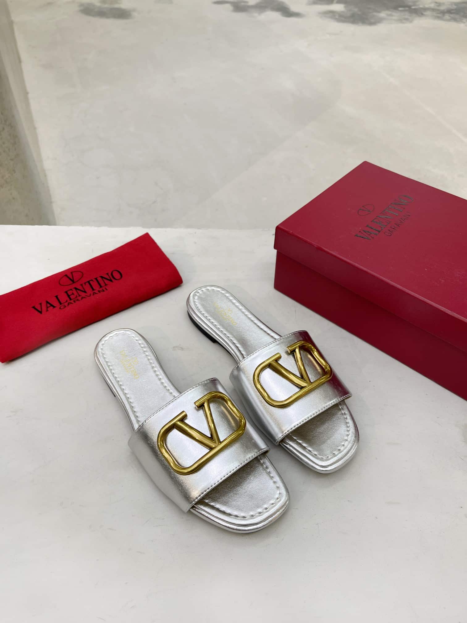 Valentino Garavani VLogo Signature Slide Sandal Silver