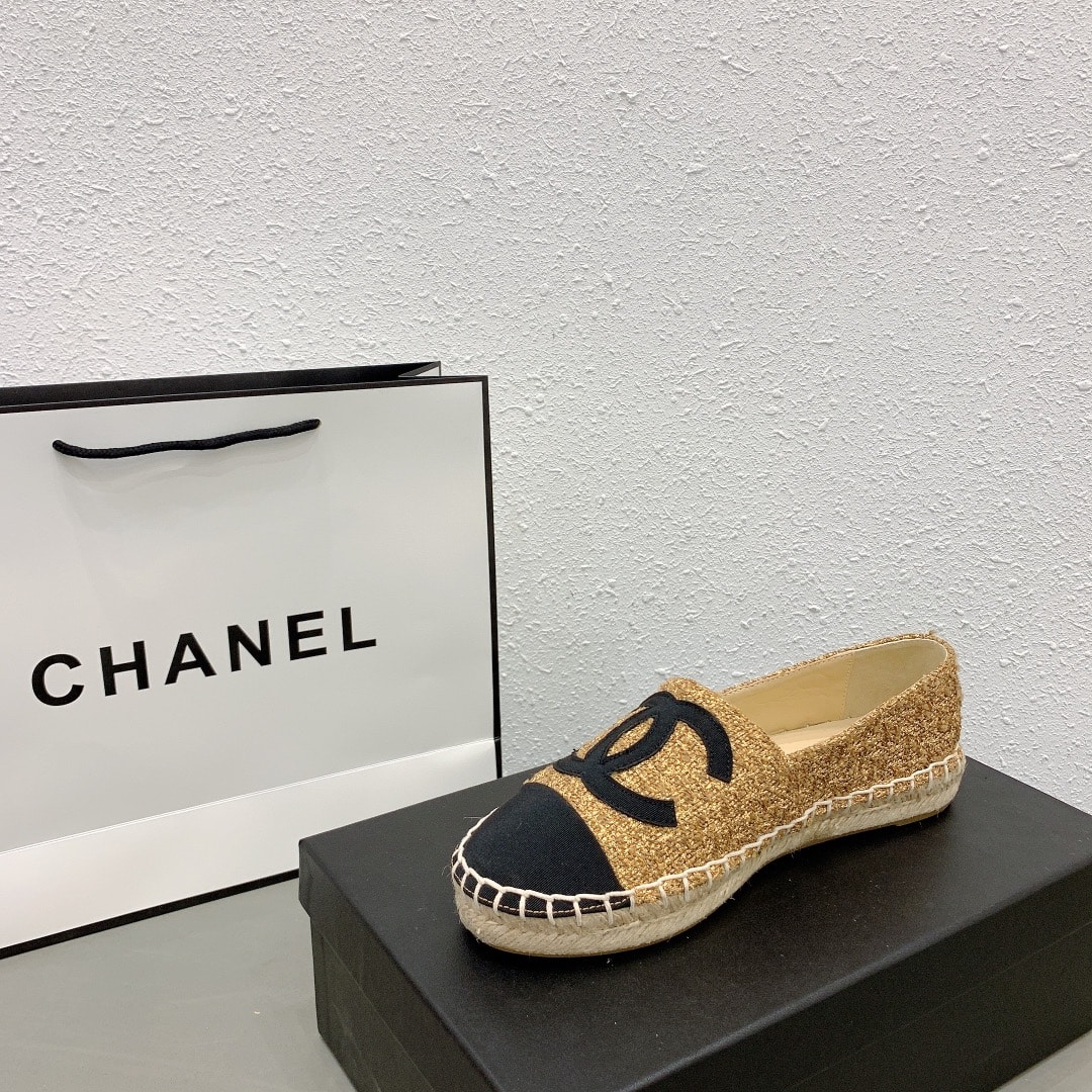 Chanel Cc Espadrilles Tweed Slip On Crinkled Beige