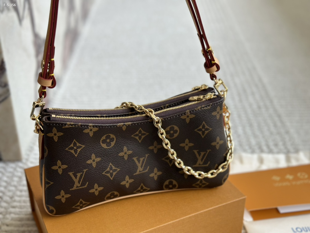 Louis Vuitton Liv Pochette Monogram Coated Canvas 20Cm M83008