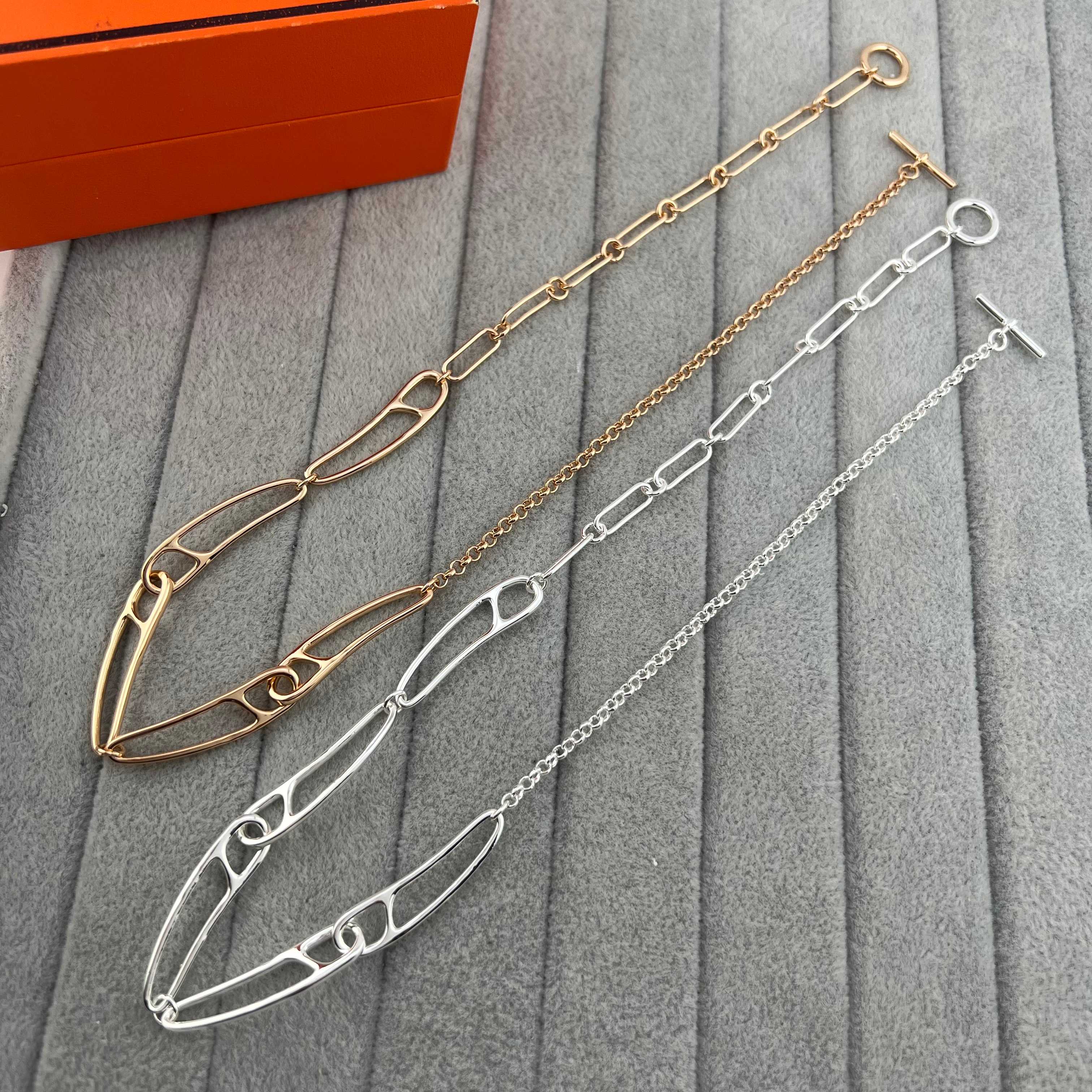 Paperclip-shaped necklace