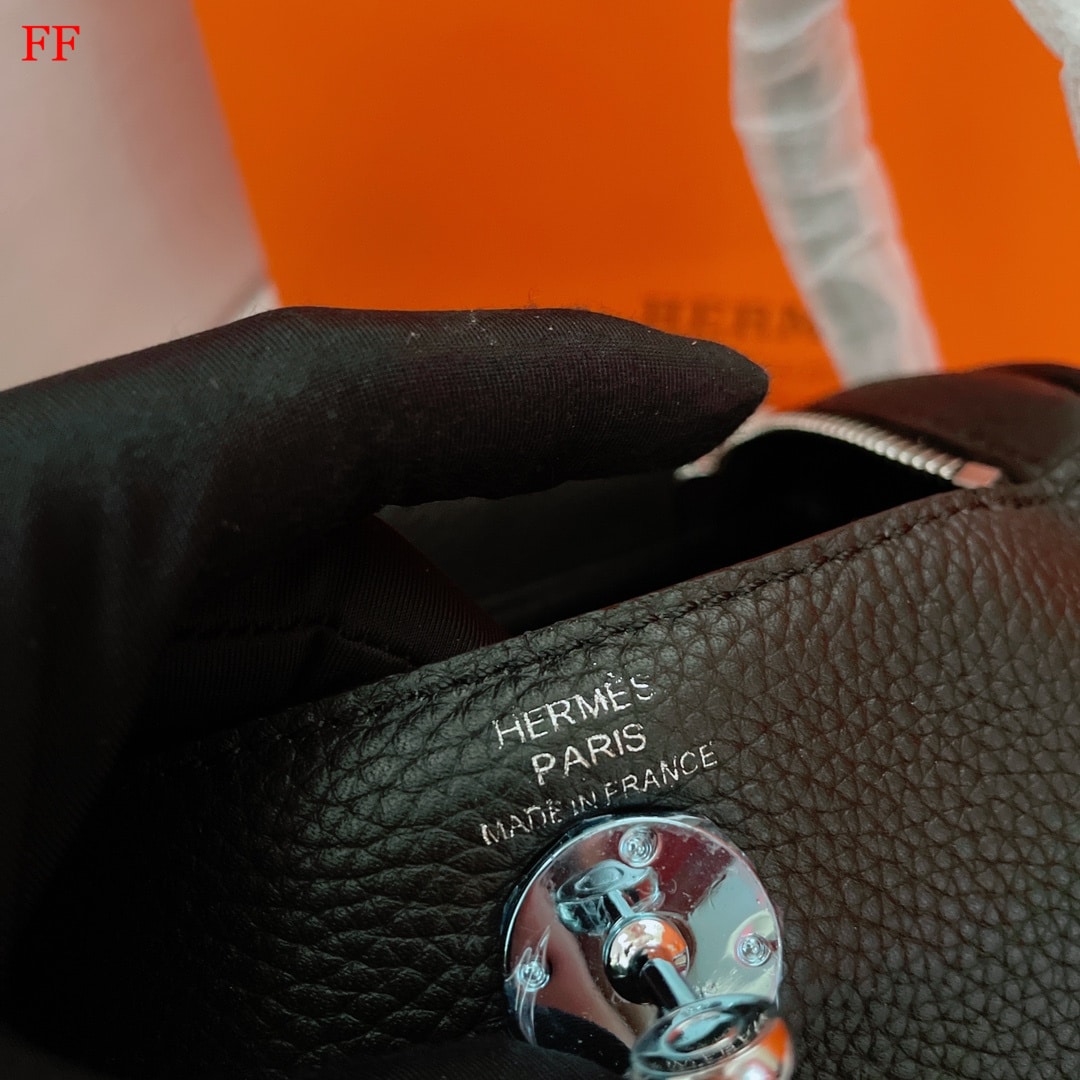 Hermès Lindy Mini 20 Black Clemence Leather with Palladium Hardware 20cm
