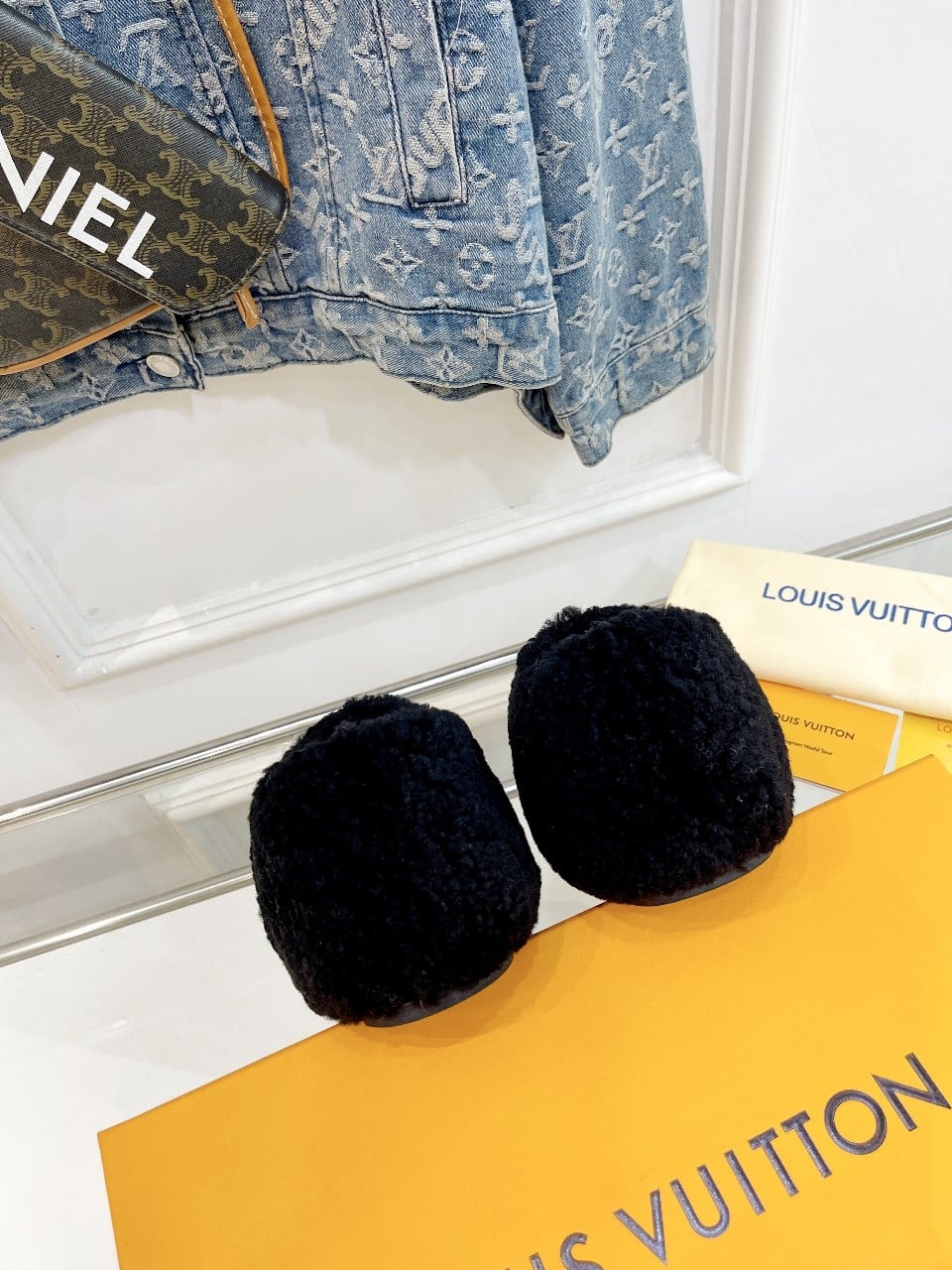 Louis Vuitton Shearling Uggs Slippers Black