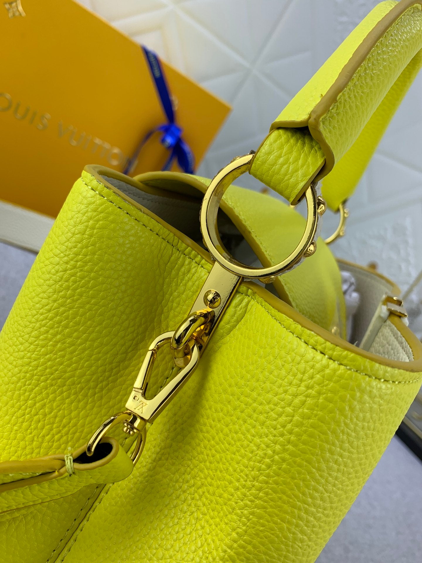 Louis Vuitton Capucines Bb Cedrat Yellow 27Cm