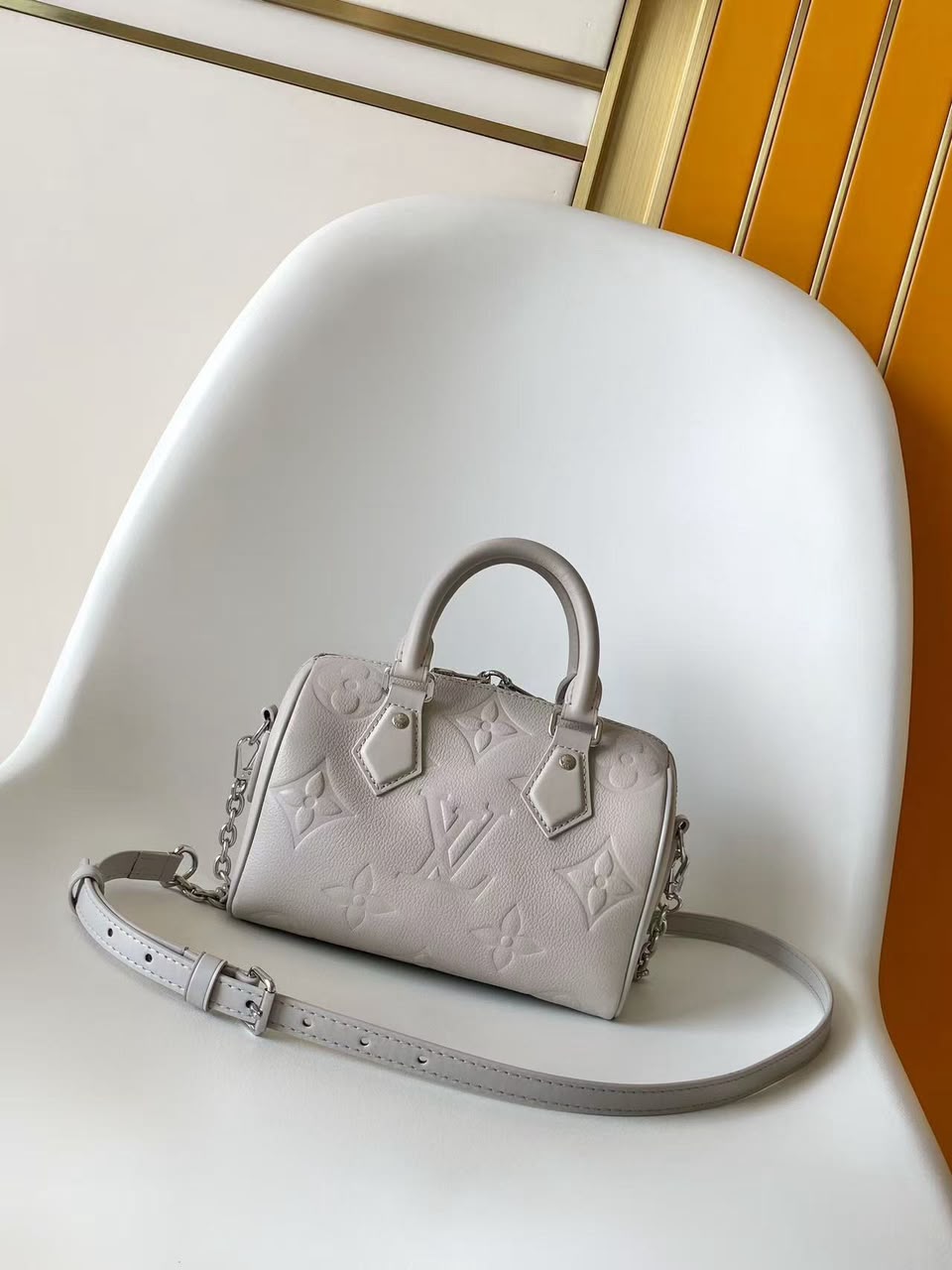 Louis Vuitton Speedy 20 Bag Brume Grey  16cm M28343