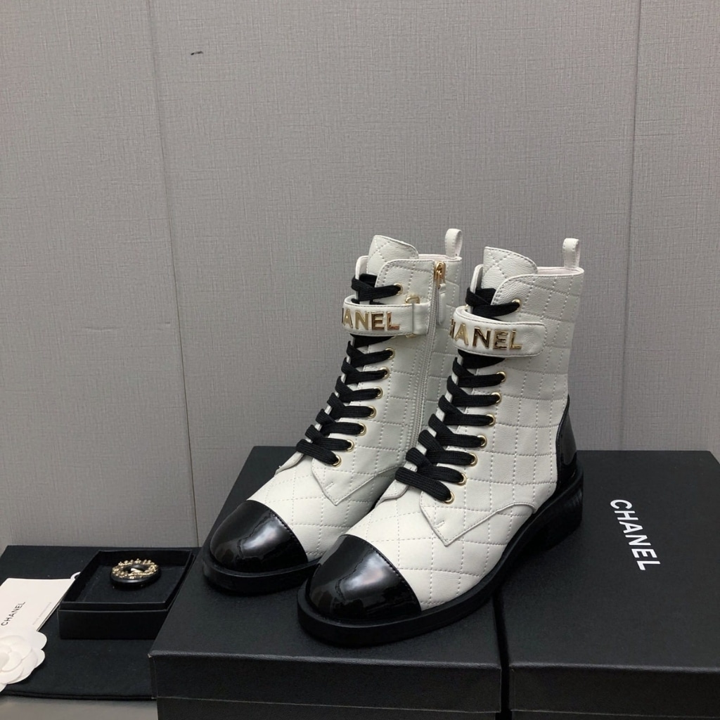 Chanel Combat Boots White And Black G45005