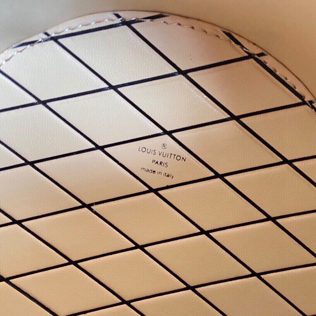 Louis Vuitton Mini Boite Chapeau Monogram Reverse – Women – Small Leather Goods 13cm