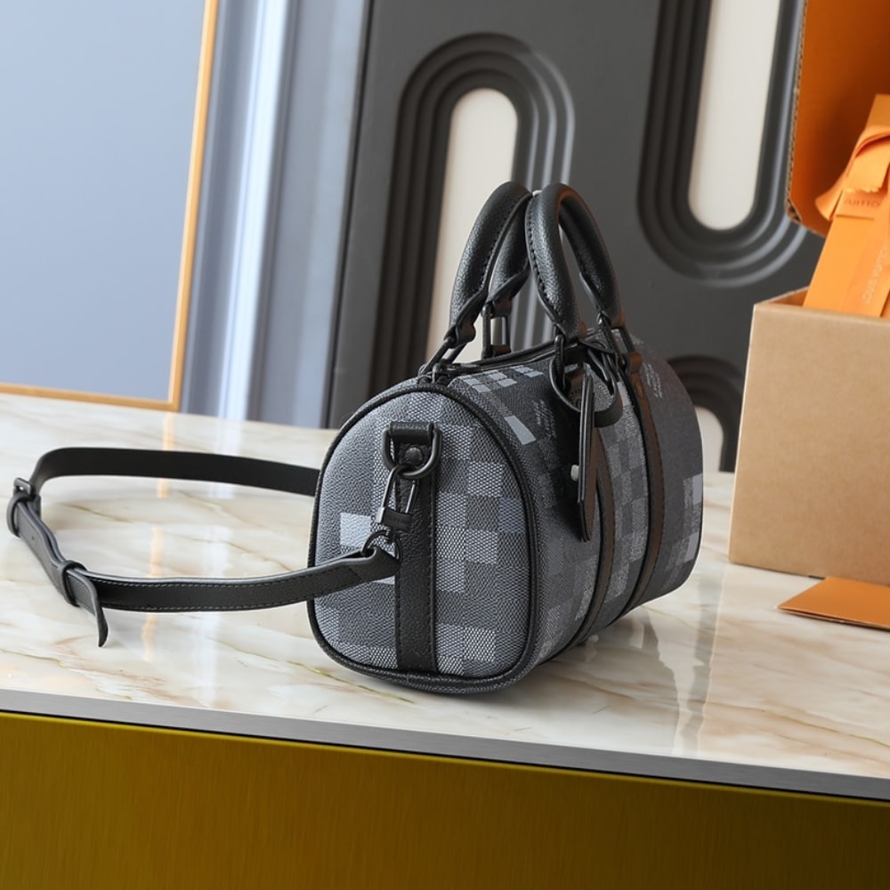 Louis Vuitton Keepall Bandoulière 25 Black 25cm M14919